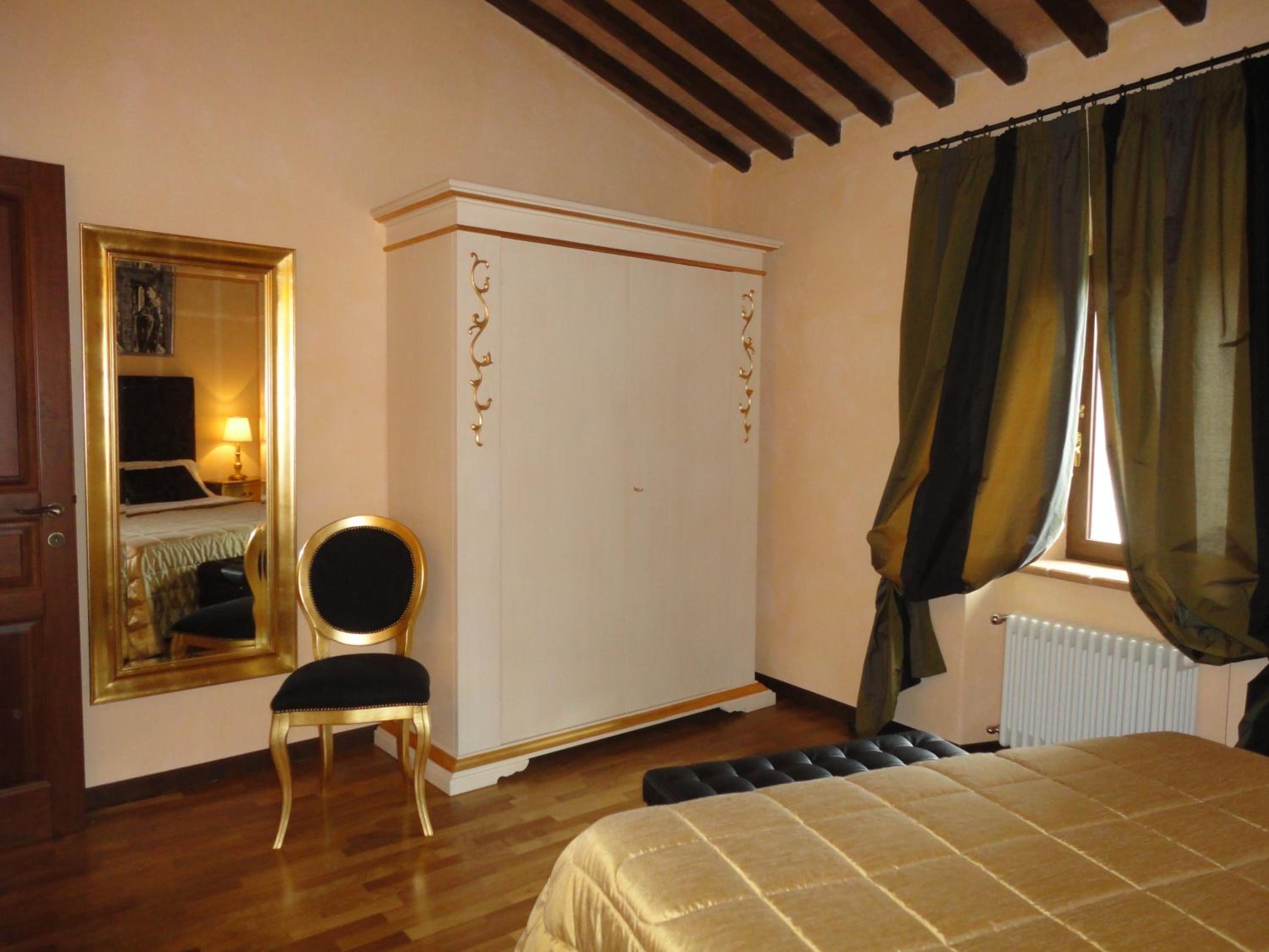 Castello Izzalini Todi Resort