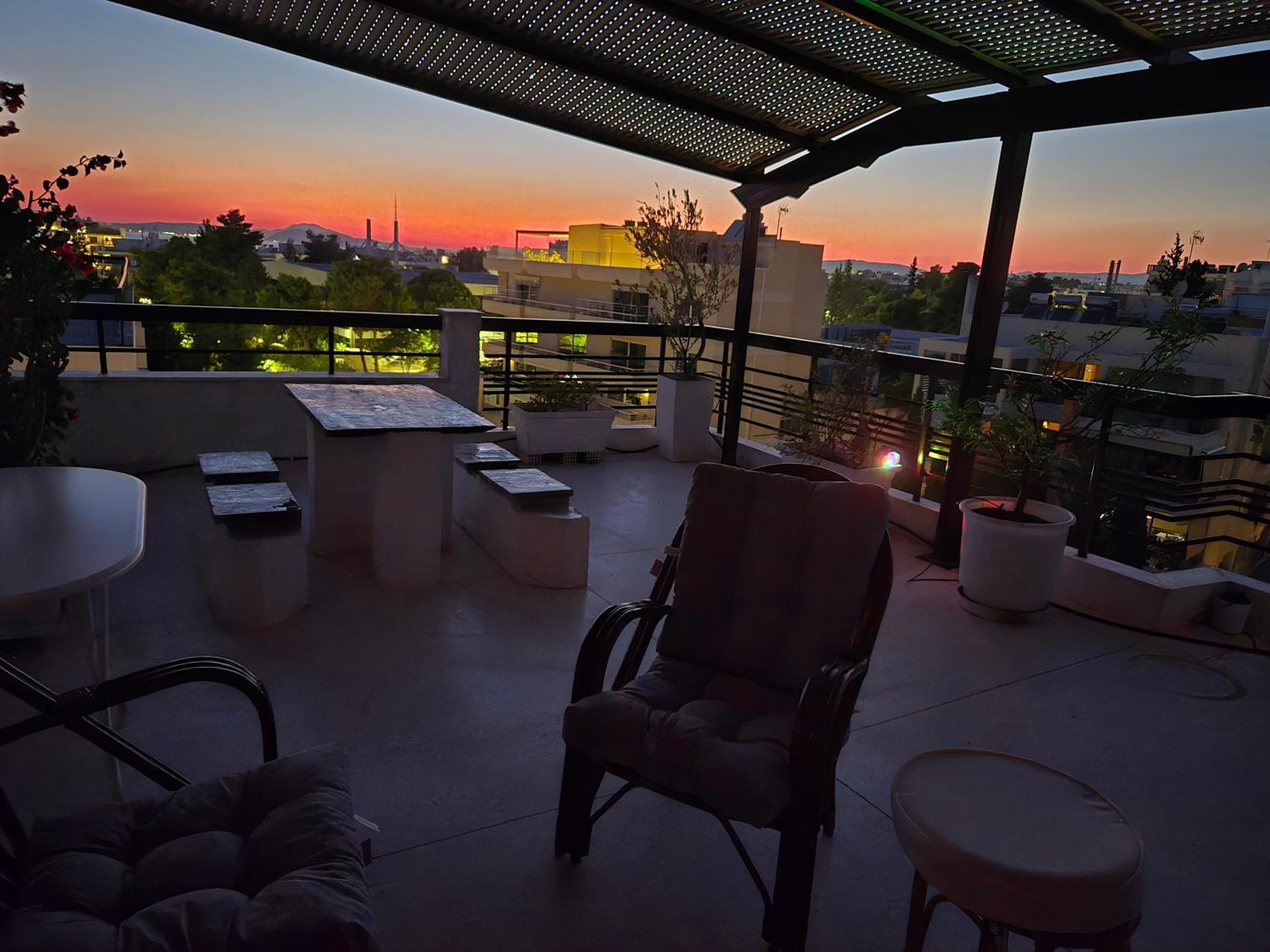 The-terrace-of-glyfada