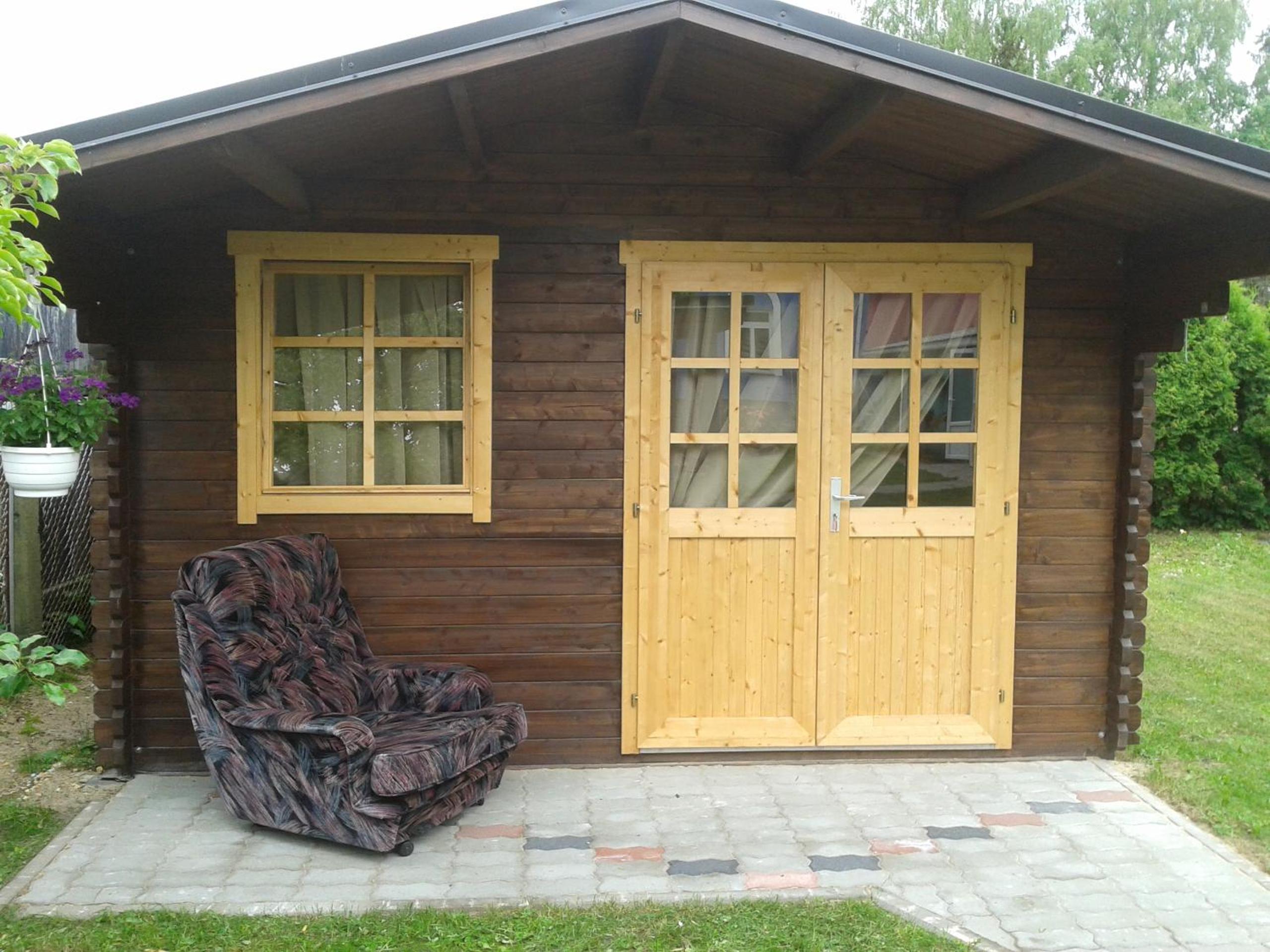 House in the Garden view 4