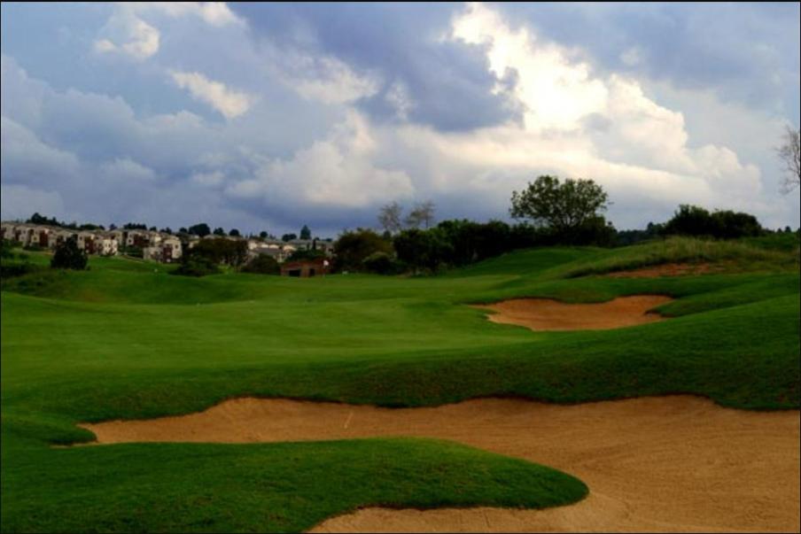 Malaika Luxurious Crib, Jackal Creek Golf Estate, Northriding