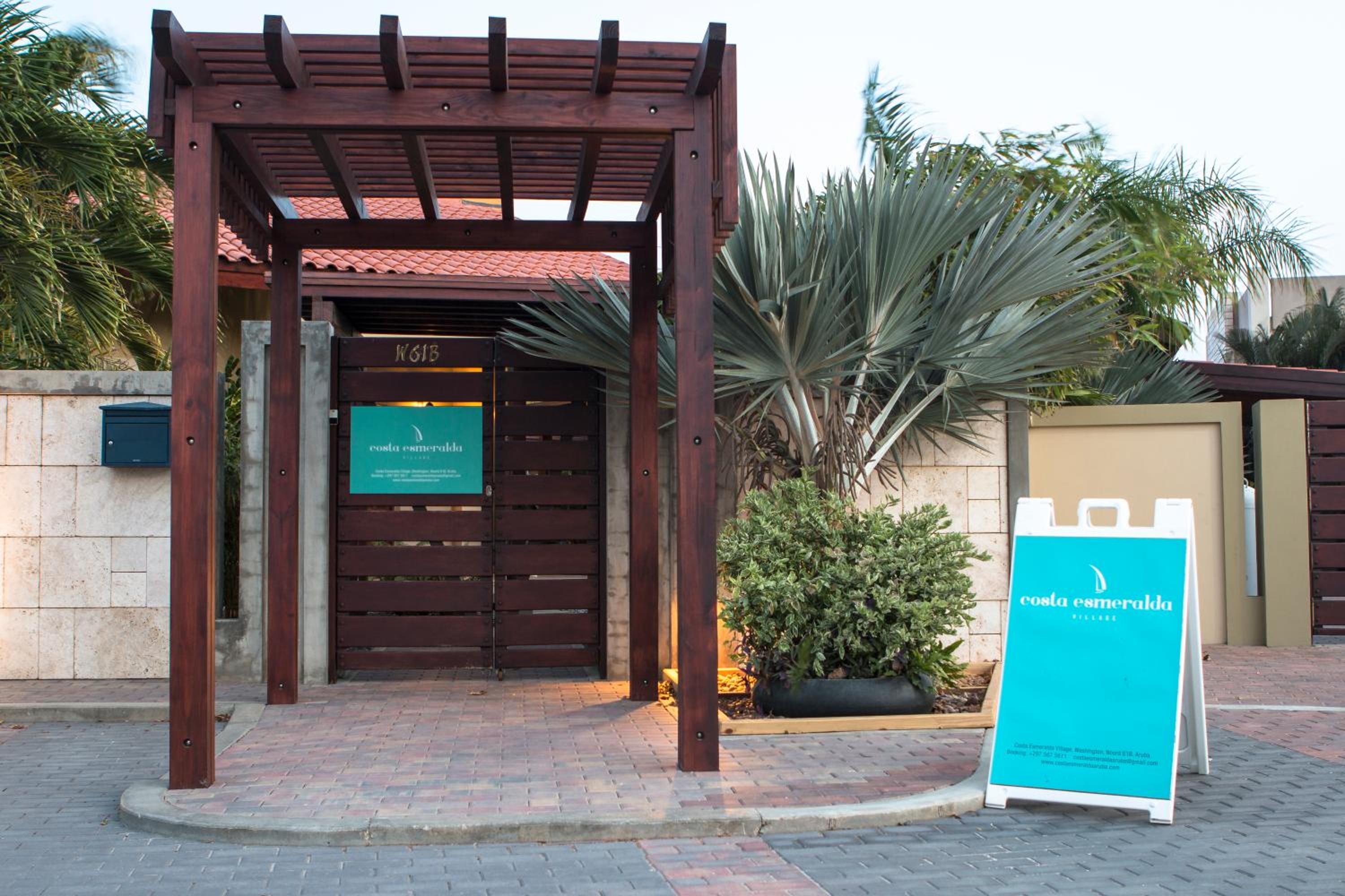 Costa Esmeralda Village