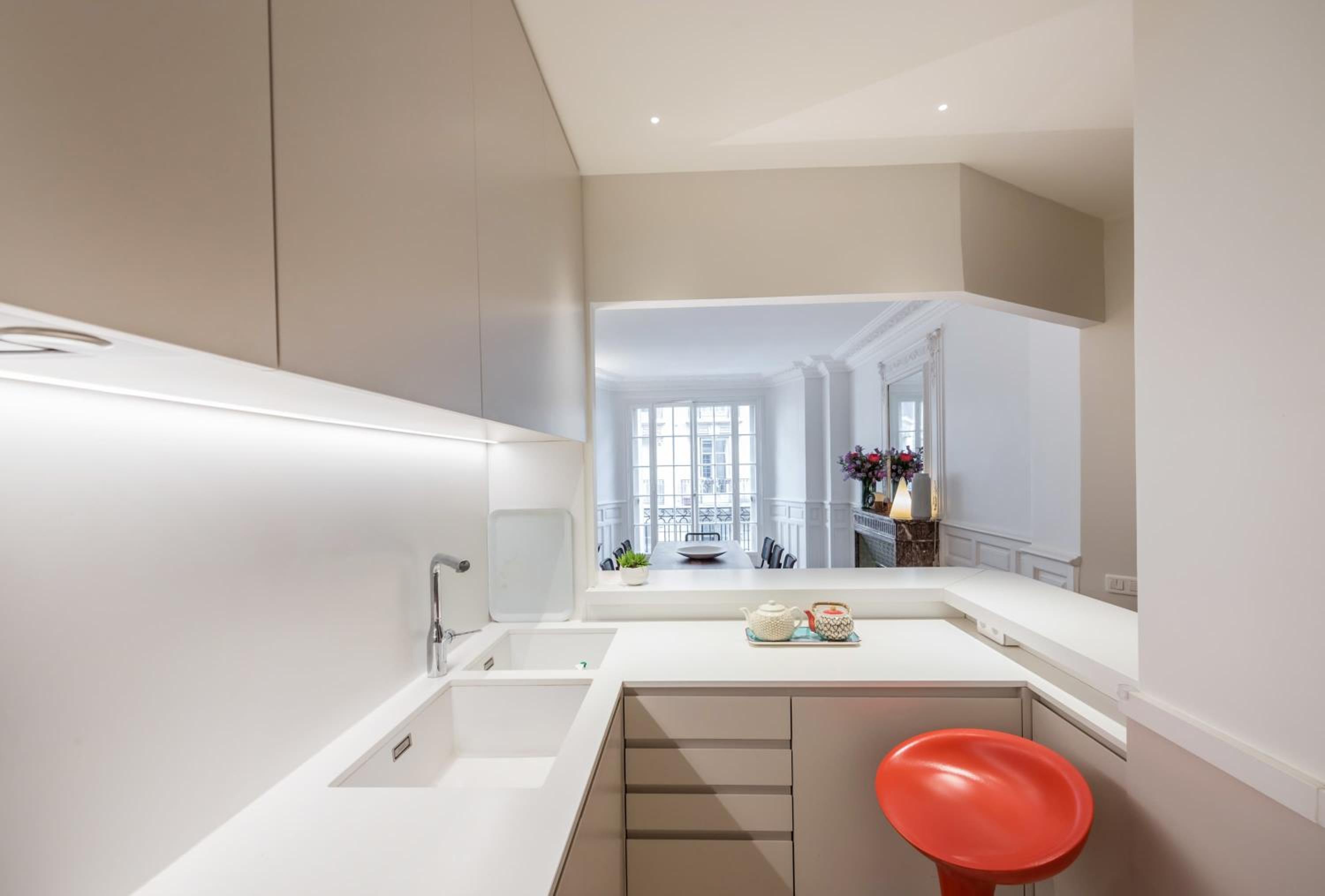 Four Saint Germain - Elegant & Spacious 3 BDR Apartment in the Heart of Saint Germain