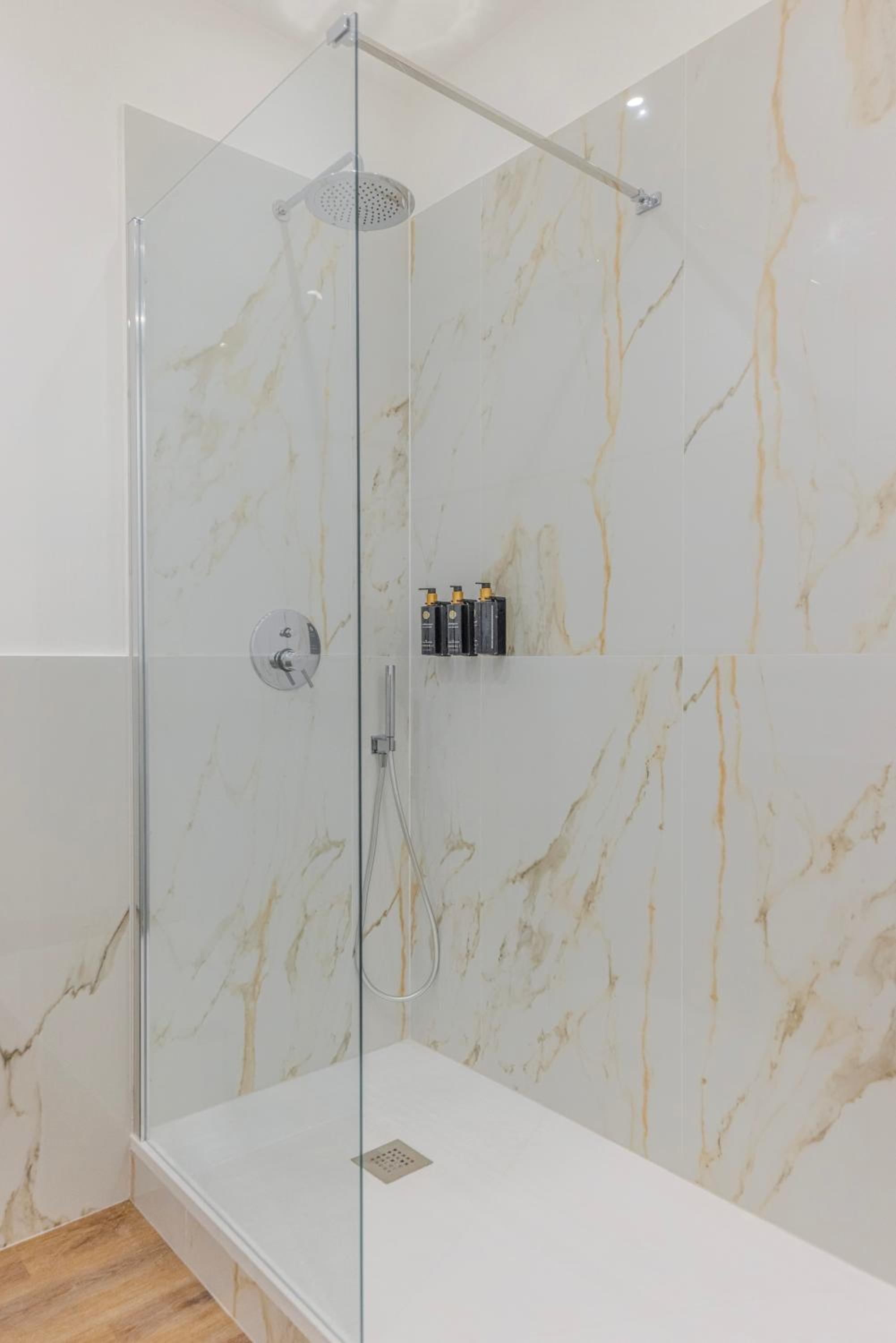 Vatican Pertusa Luxury Suites by Quinto Piano
