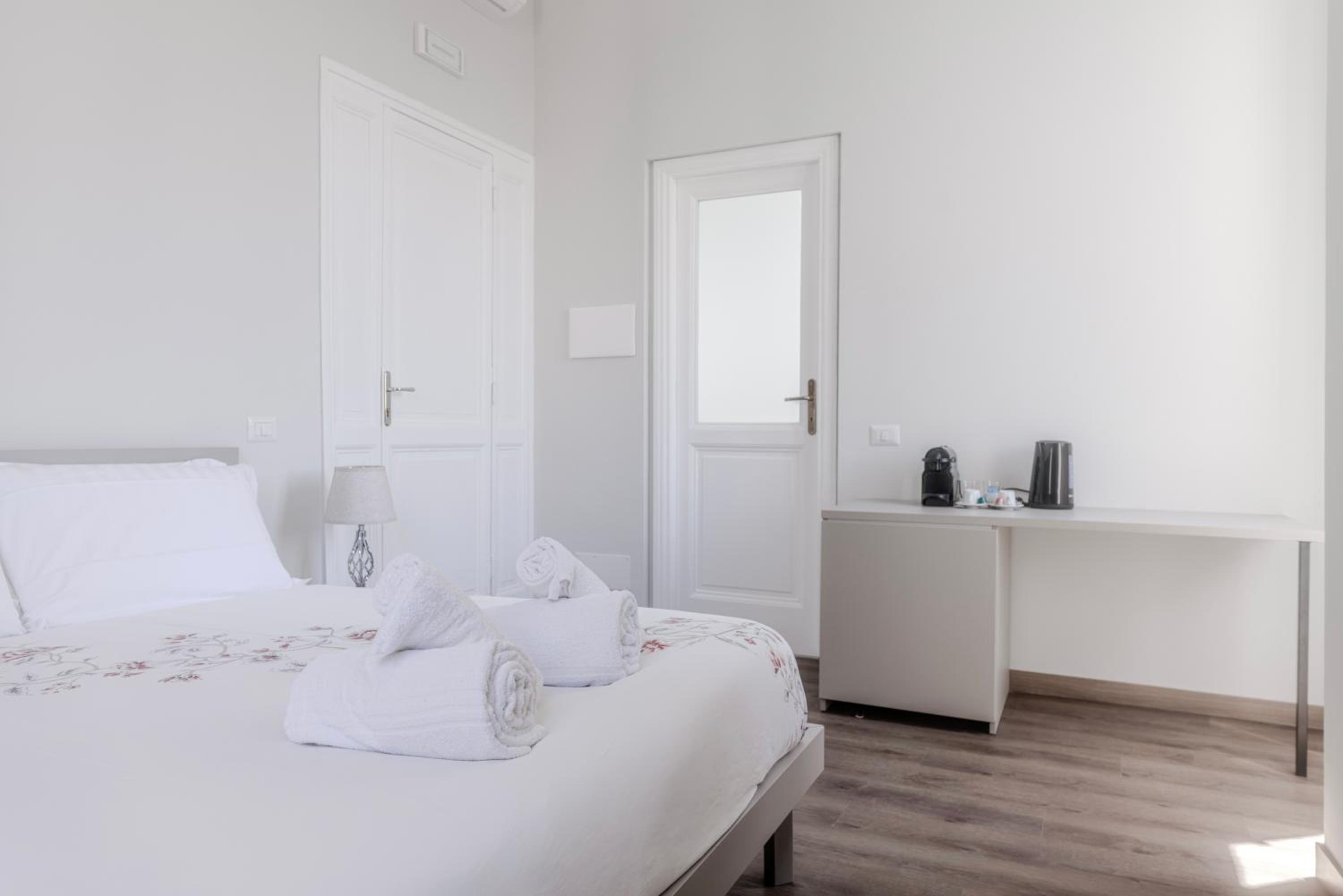 Vatican Pertusa Luxury Suites by Quinto Piano