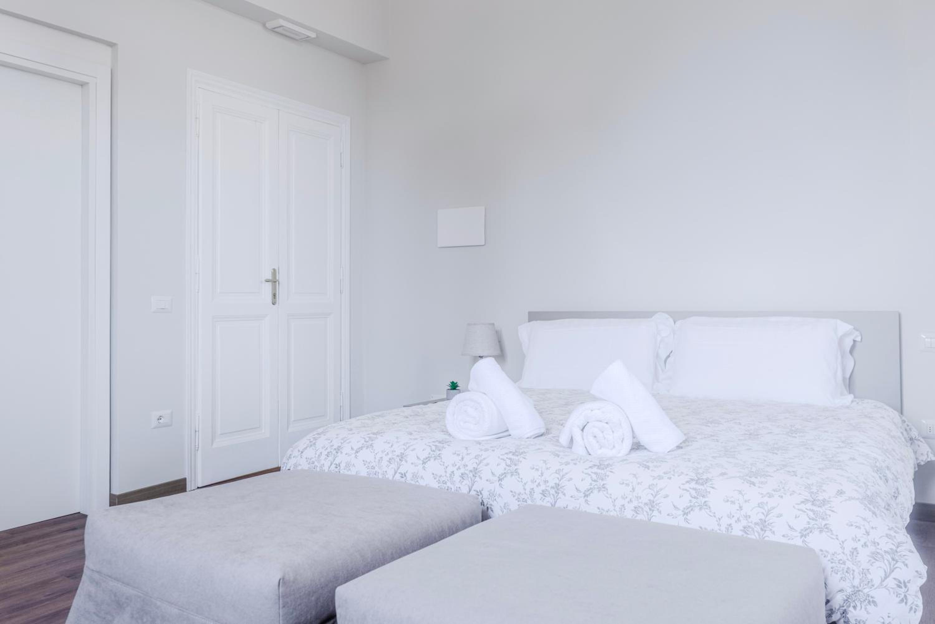 Vatican Pertusa Luxury Suites by Quinto Piano
