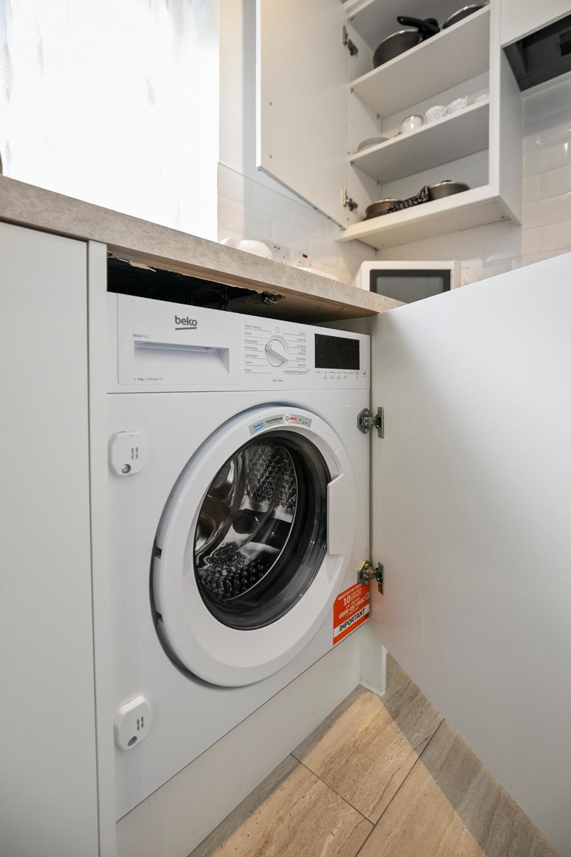 Cosy flat, 10 Mins to Central London & Tottenham stadium with Parking and WIFI
