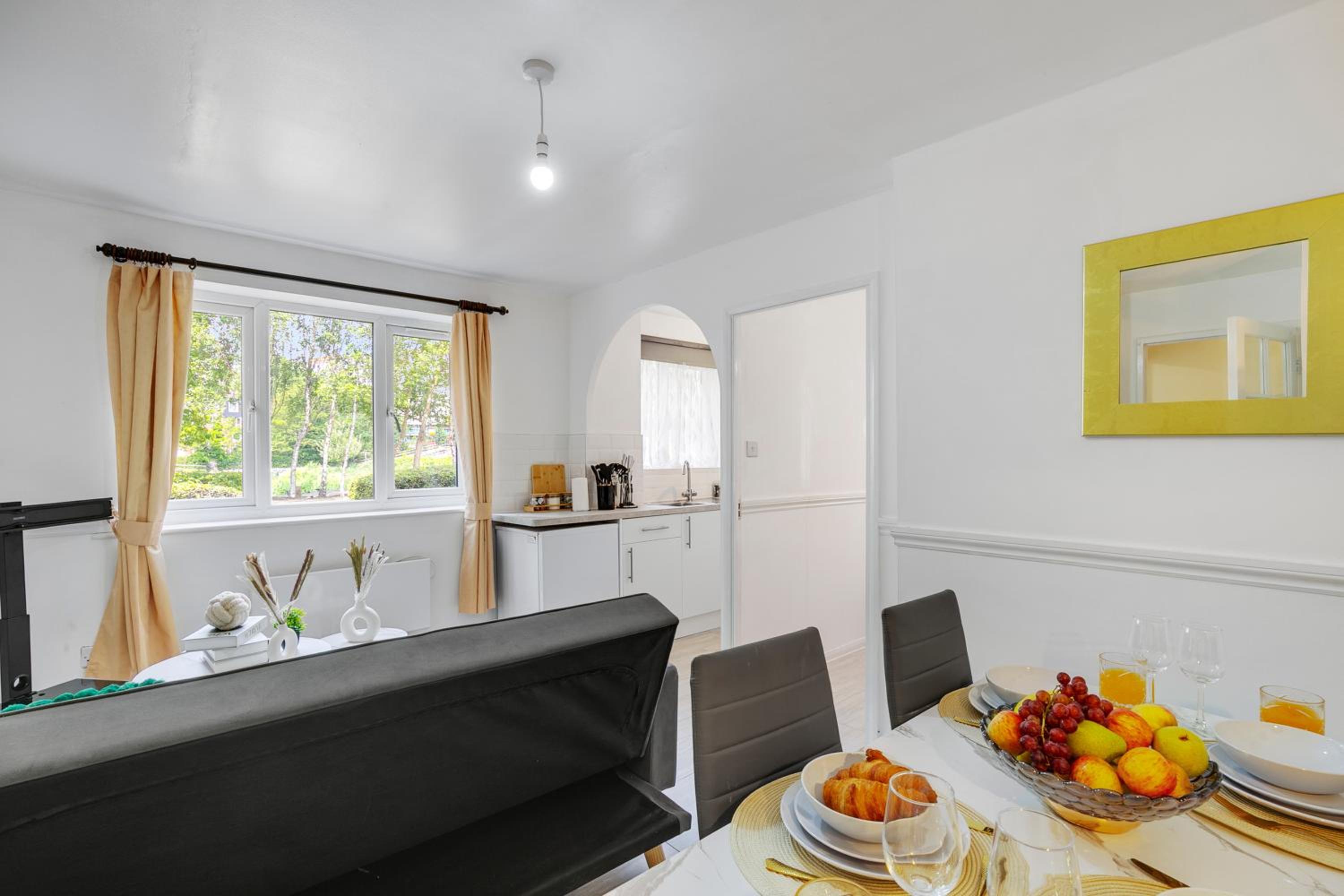 Cosy flat, 10 Mins to Central London & Tottenham stadium with Parking and WIFI