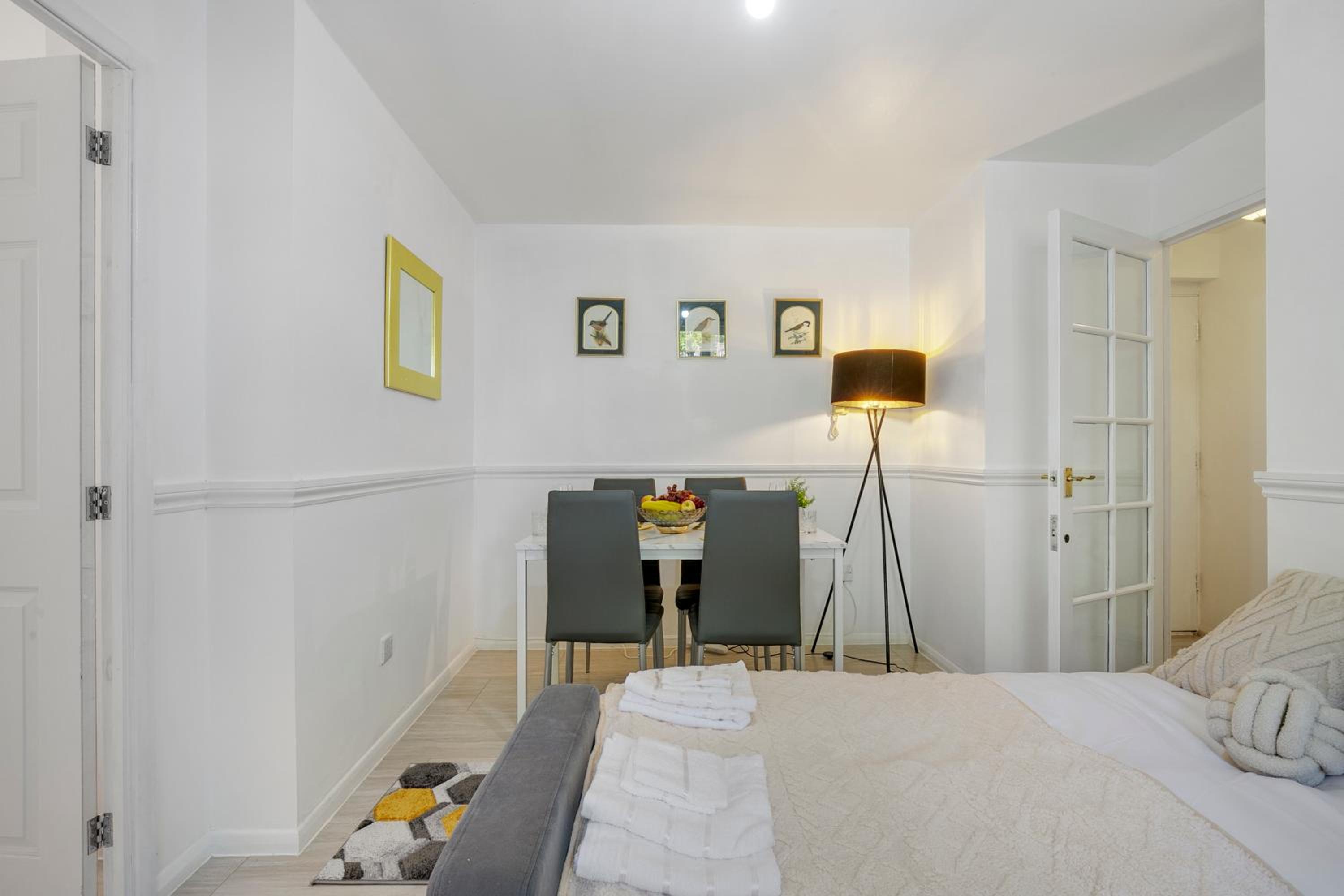 Cosy flat, 10 Mins to Central London & Tottenham stadium with Parking and WIFI