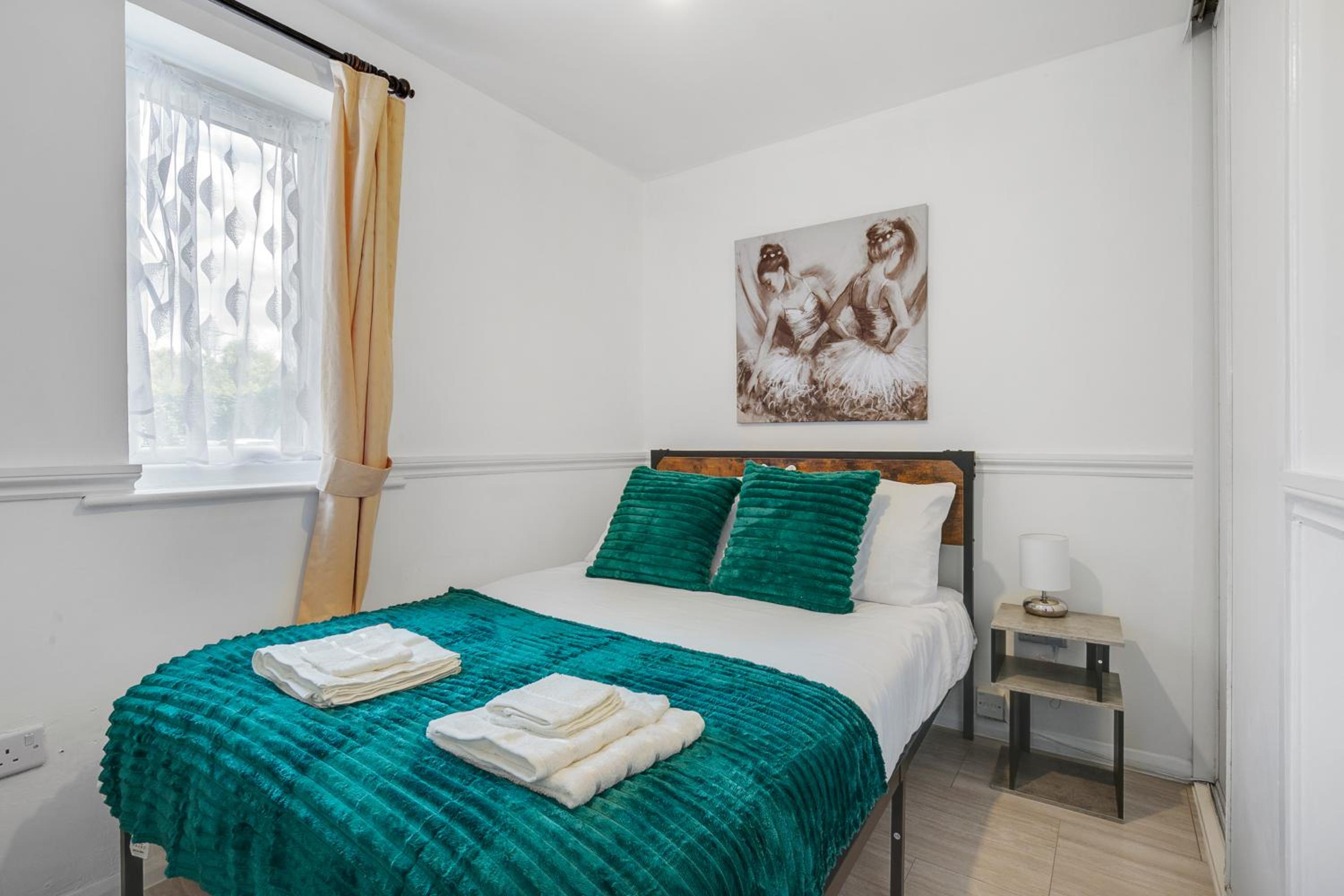 Cosy flat, 10 Mins to Central London & Tottenham stadium with Parking and WIFI