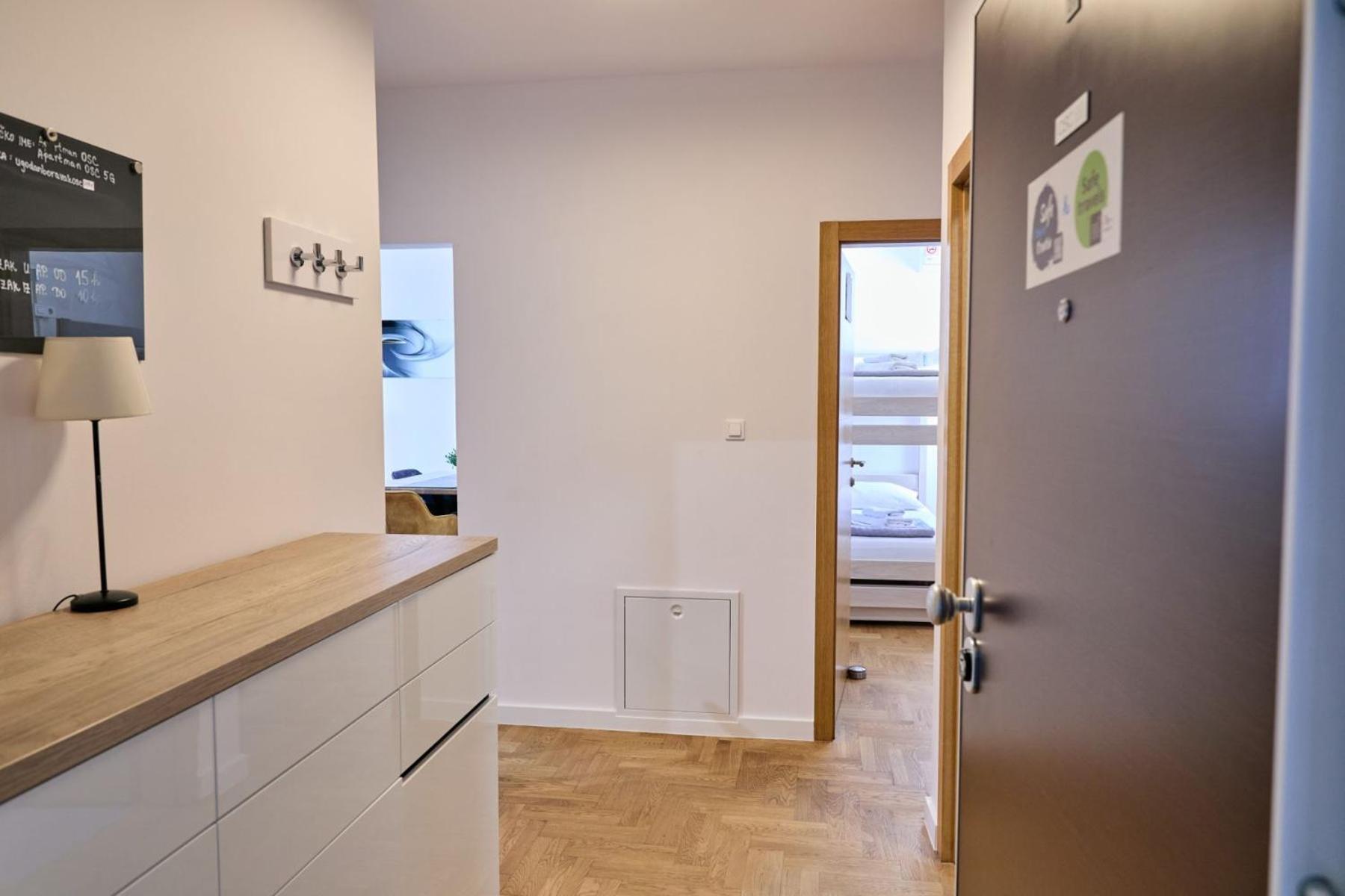 OSIJEK SPACE CENTAR - Self Check in, Free Private Parking