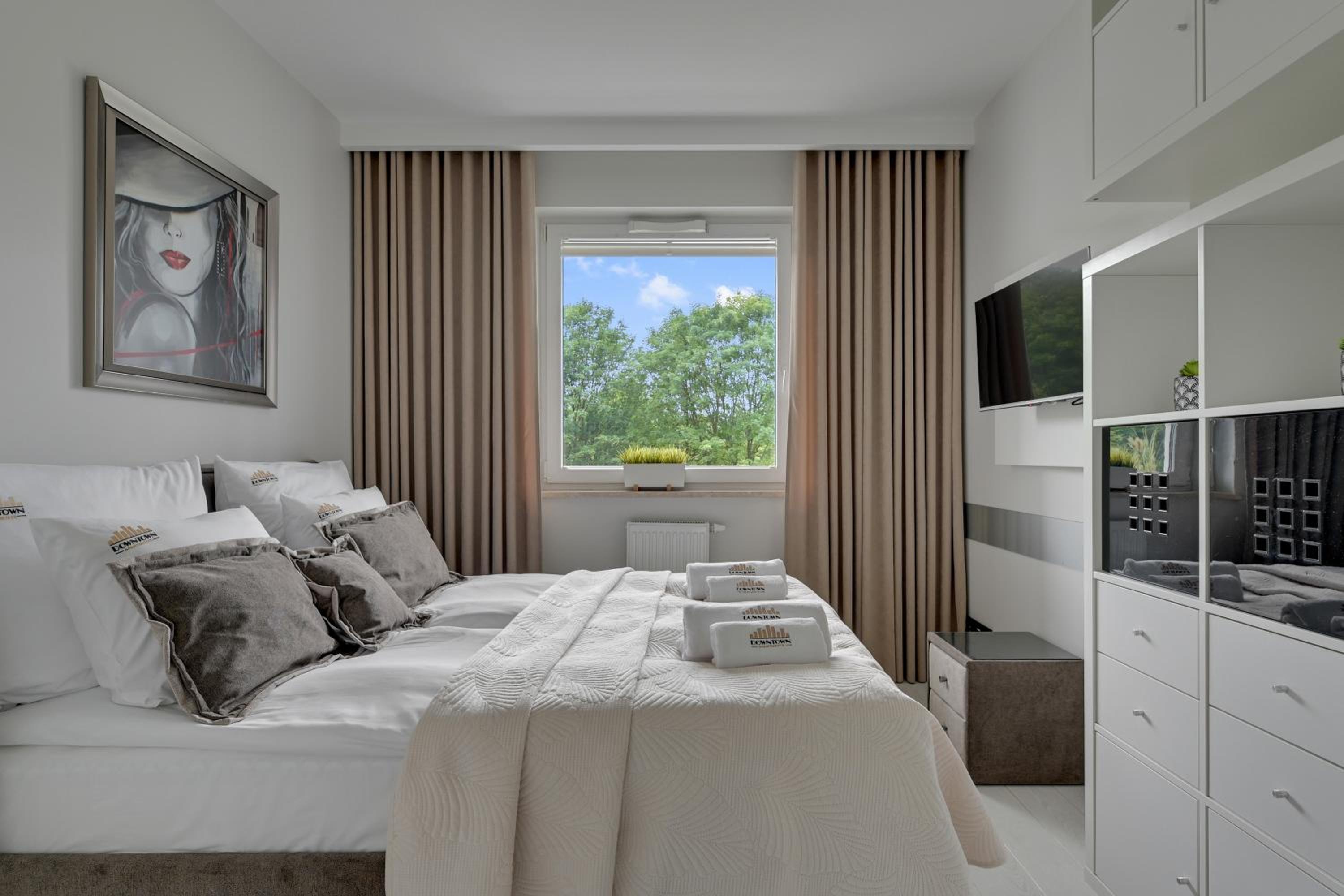 Awiator Seaside by Downtown Apartments