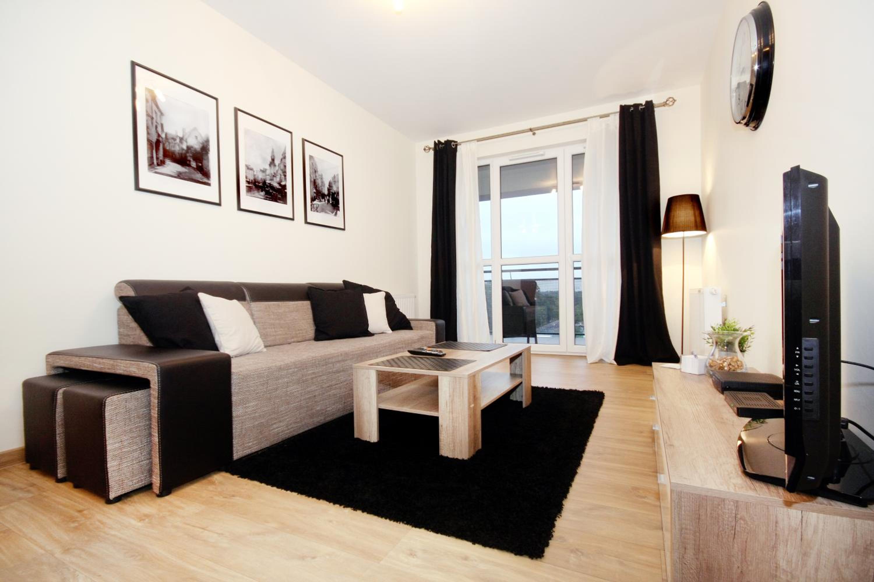 Livin Apartments Santocka