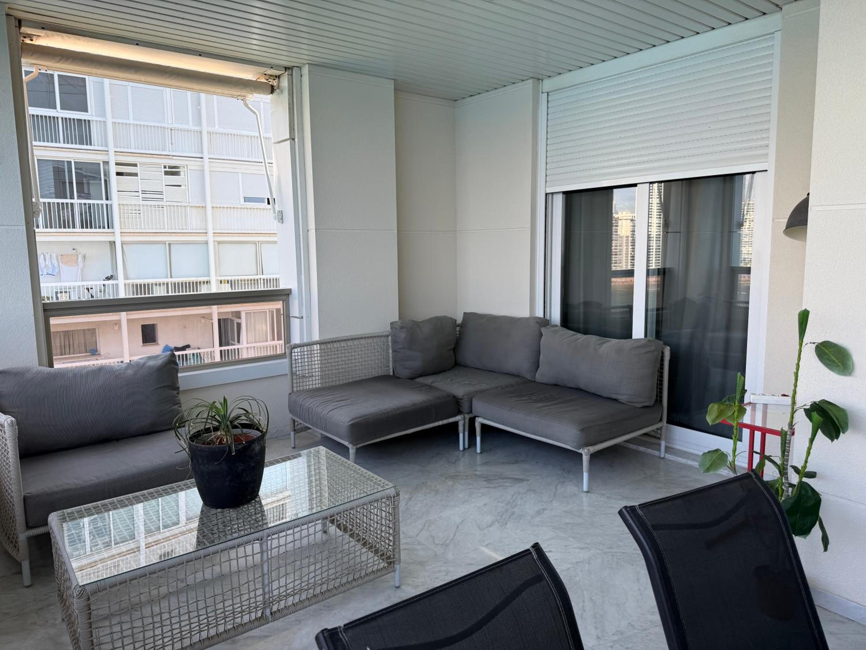 Excellent apartment in front of the sea!