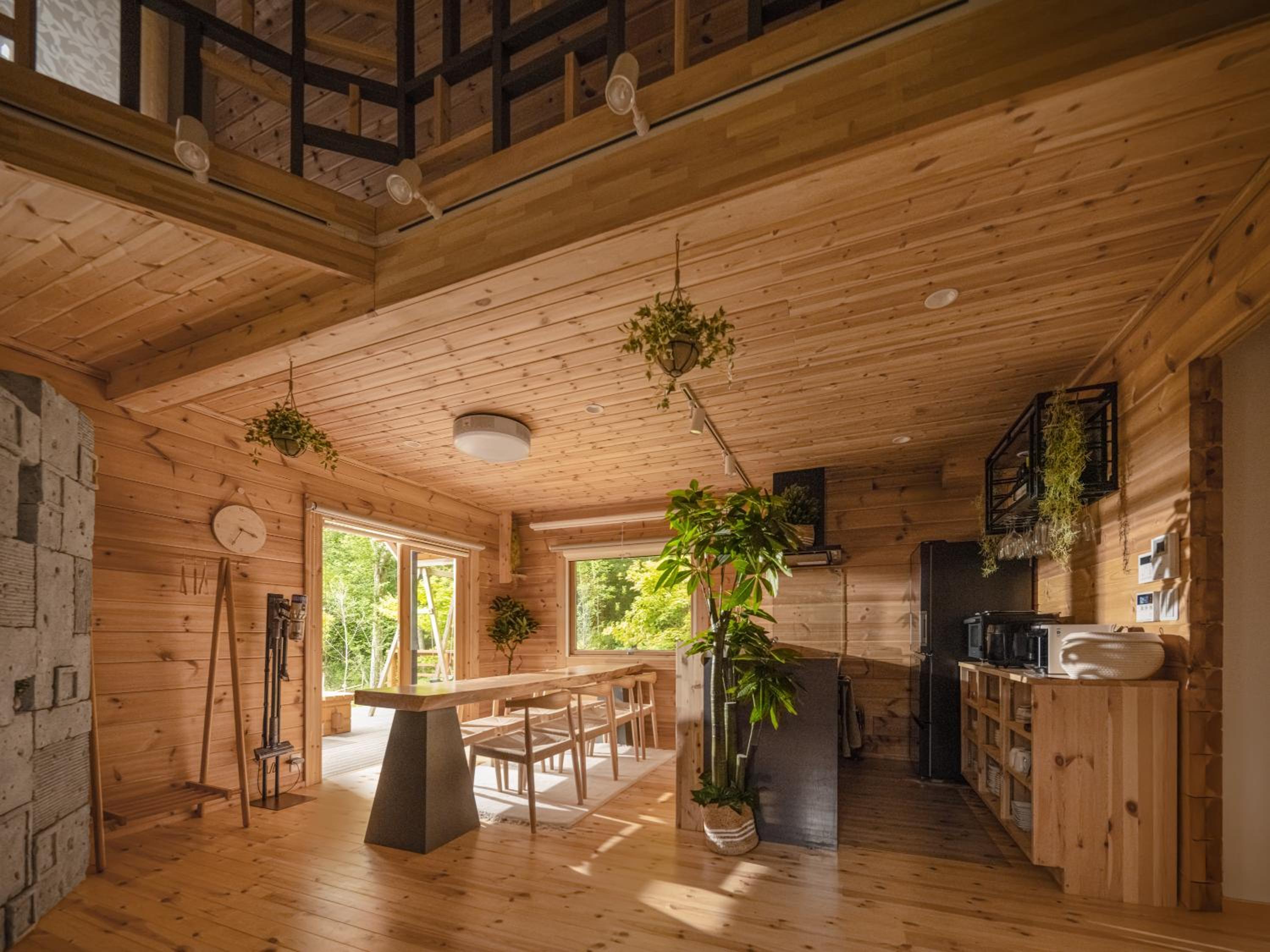 箱根芦之隠 Ashi Hakone Cabin Retreat