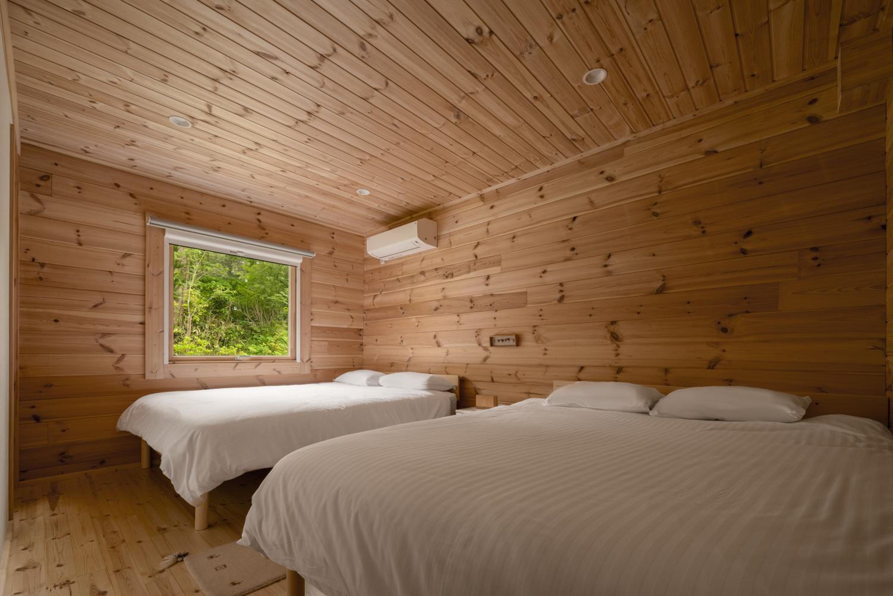 箱根芦之隠 Ashi Hakone Cabin Retreat