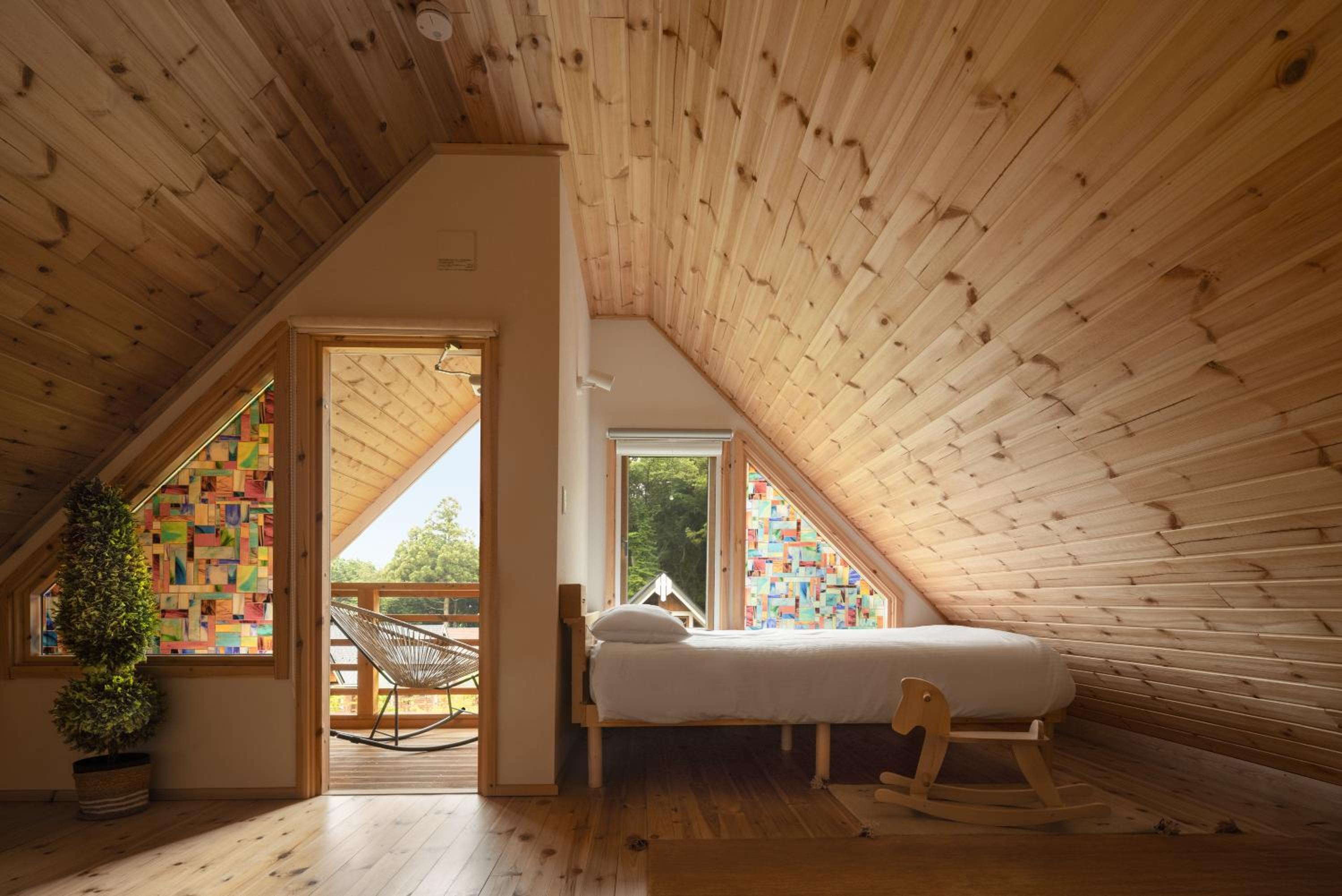 箱根芦之隠 Ashi Hakone Cabin Retreat