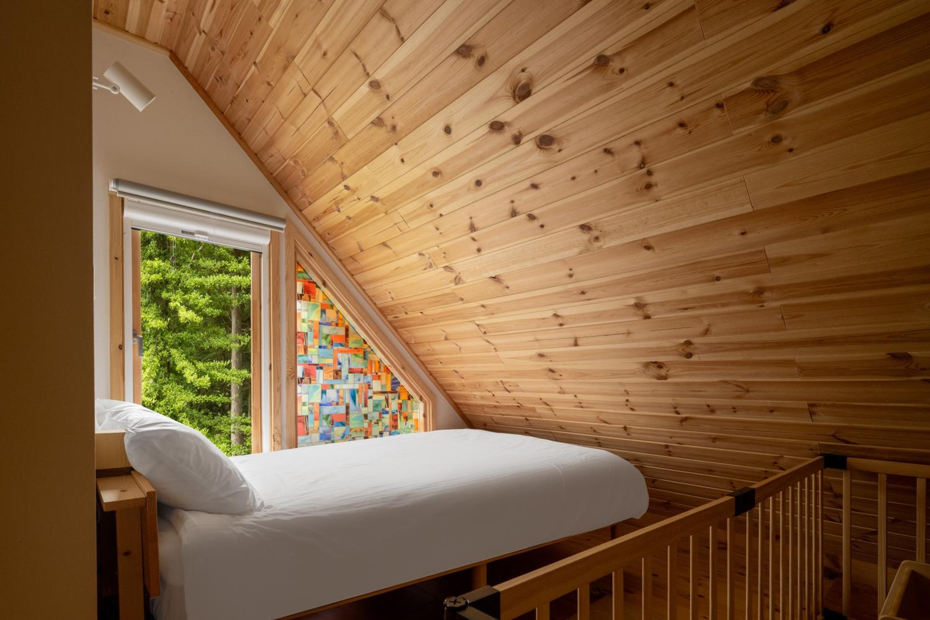 箱根芦之隠 Ashi Hakone Cabin Retreat