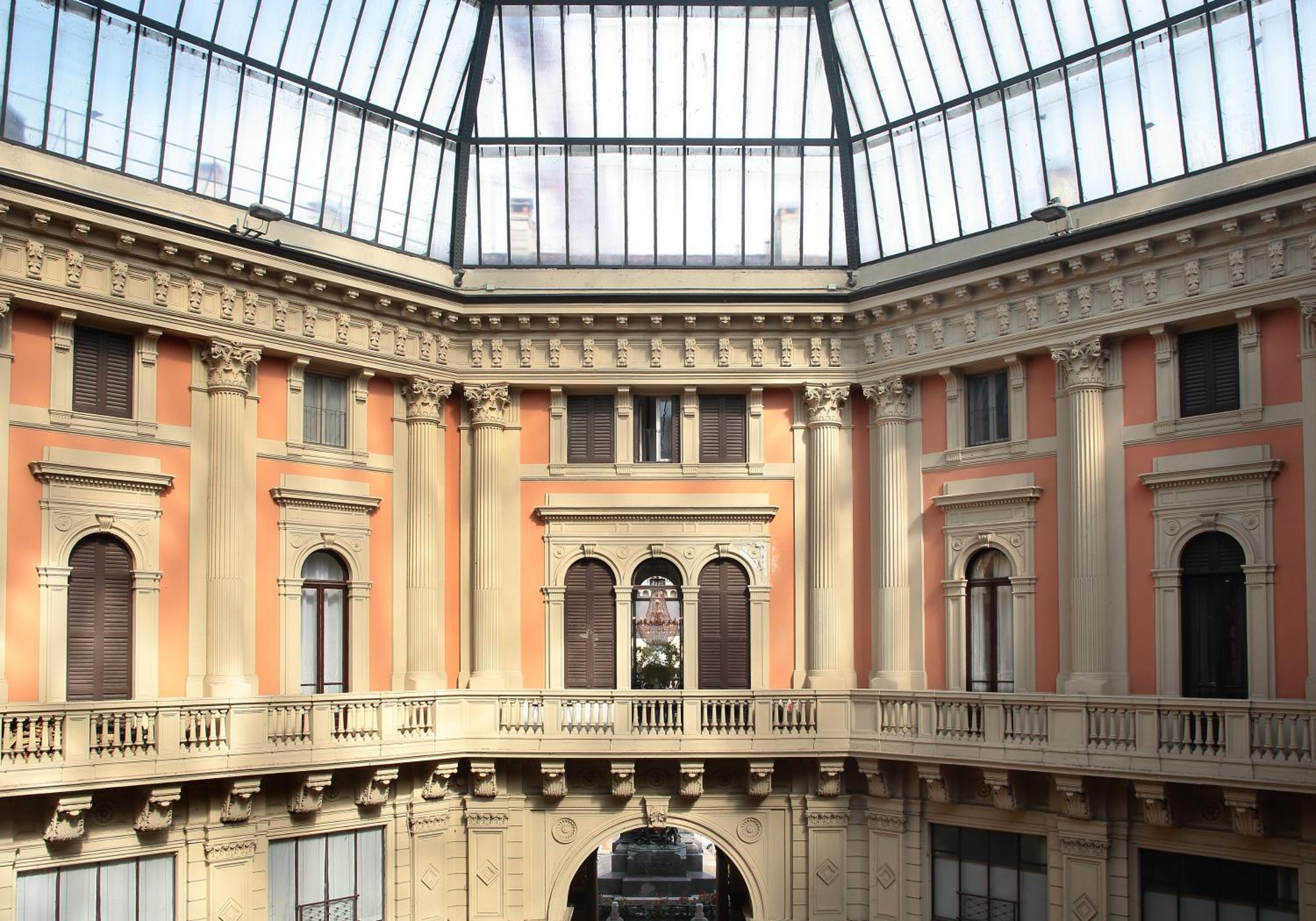 Arnaboldi Palace