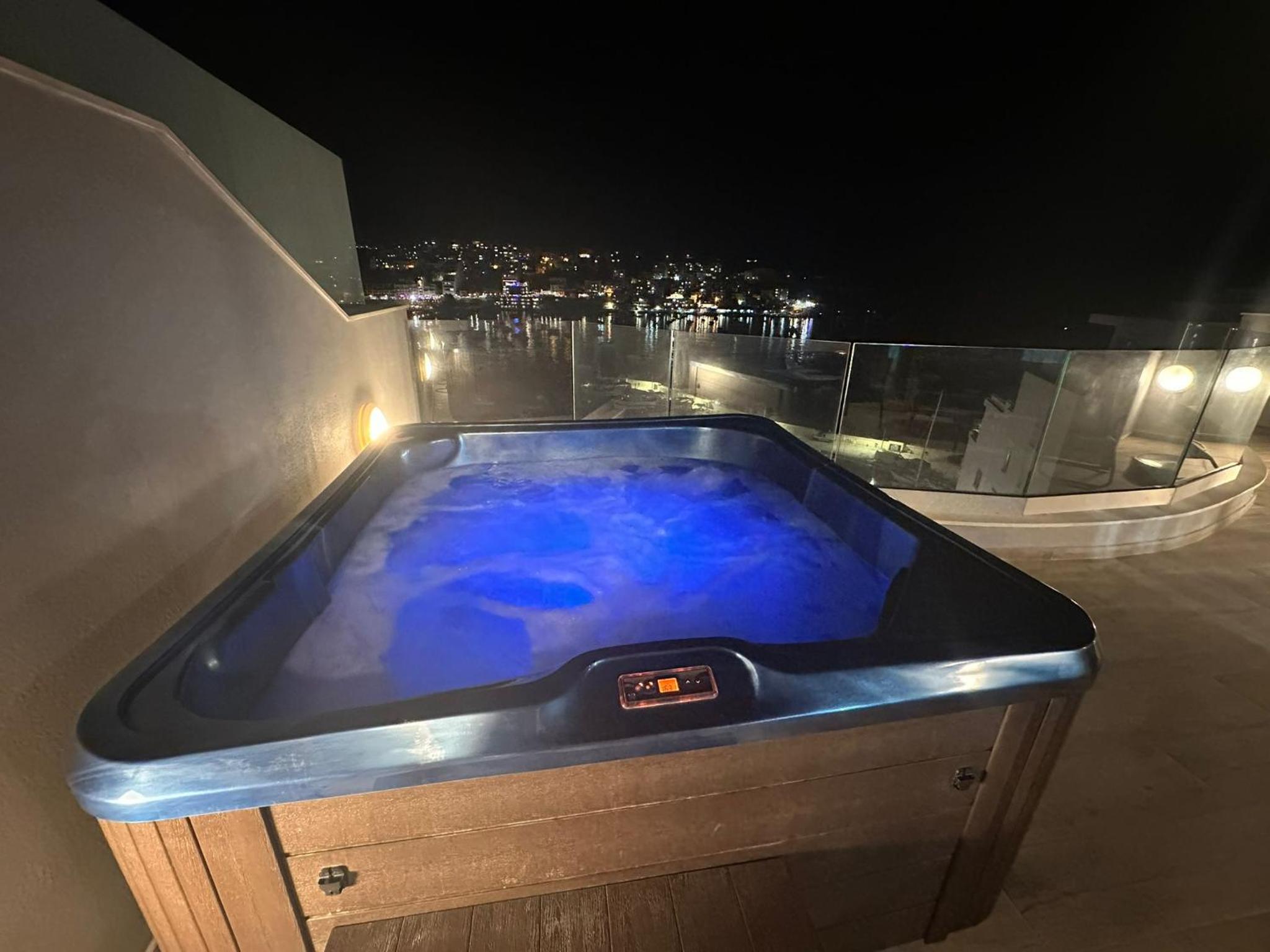 Seabreeze Apartments Penthouse by Homely Malta! photo 4