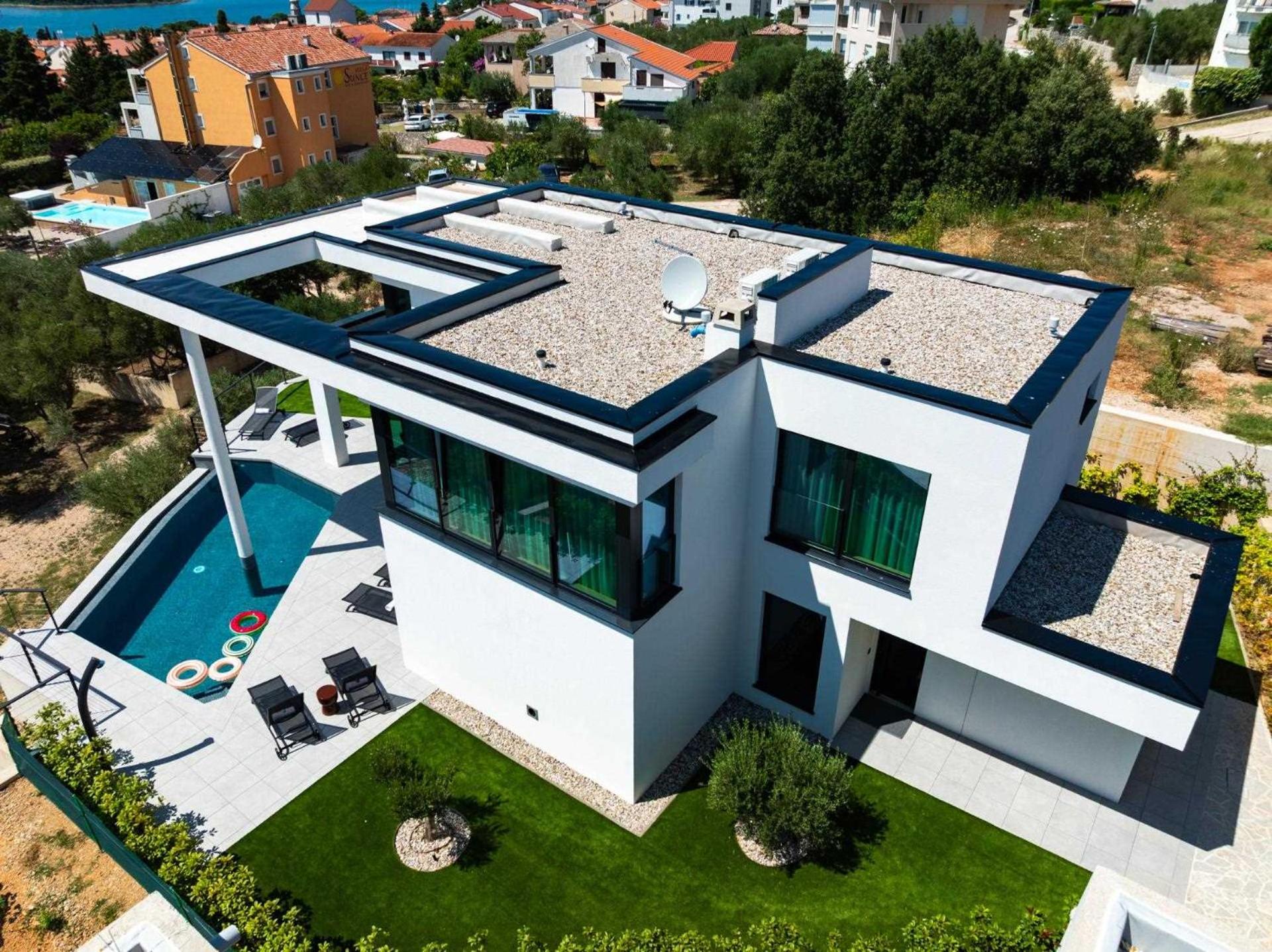 Luxury villa 45 with infinity pool