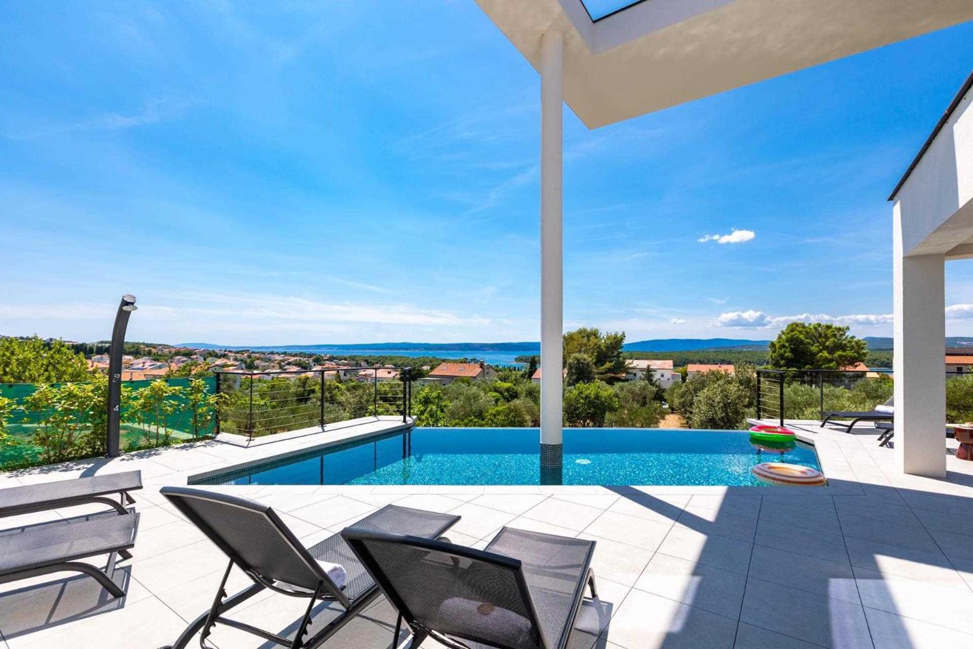 Luxury villa 45 with infinity pool