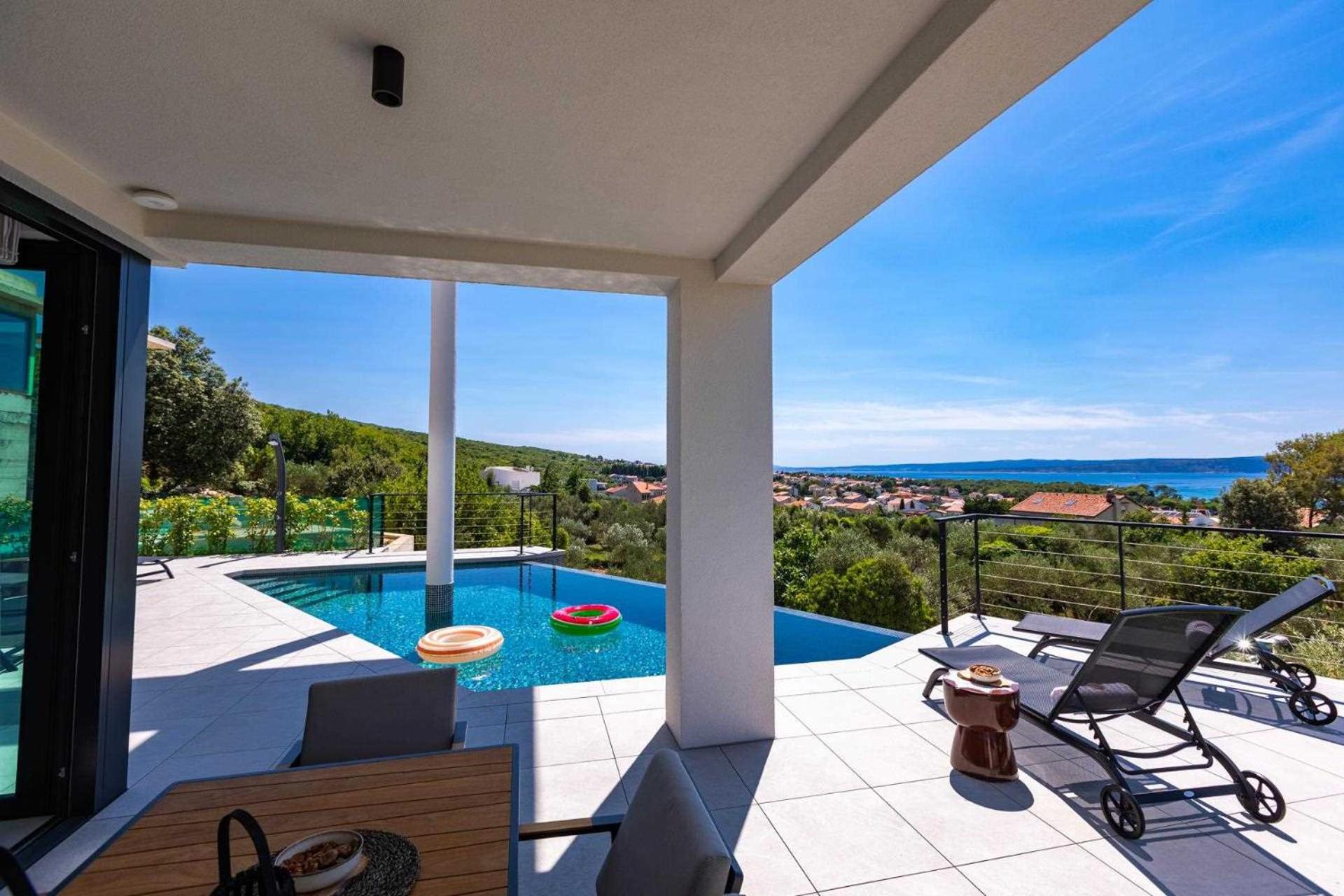 Luxury villa 45 with infinity pool