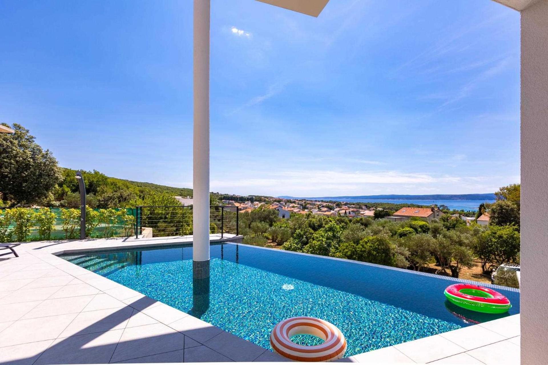 Luxury villa 45 with infinity pool
