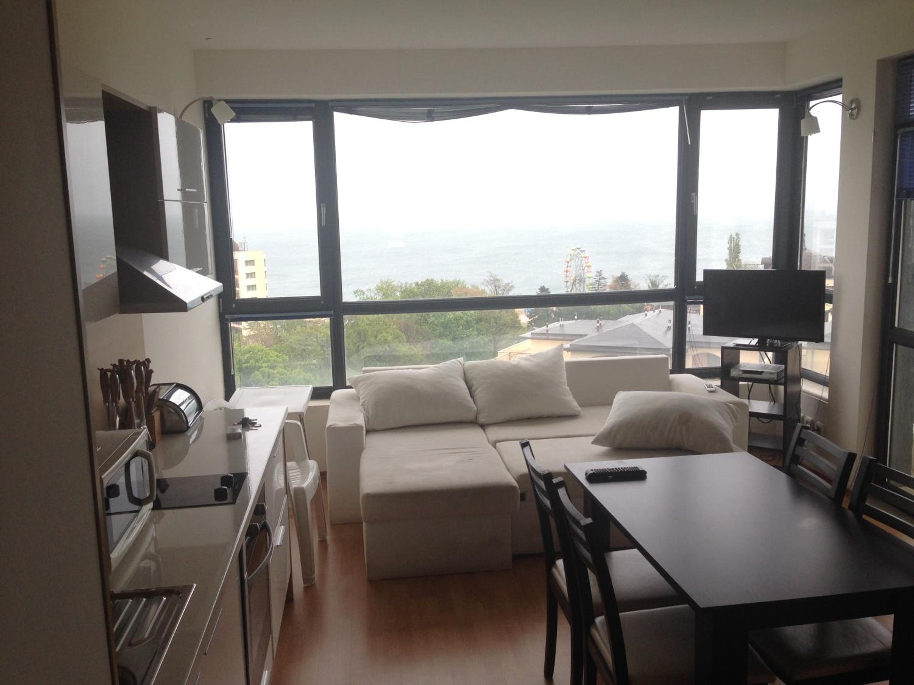 Dilov Apartments in Yalta Golden Sands