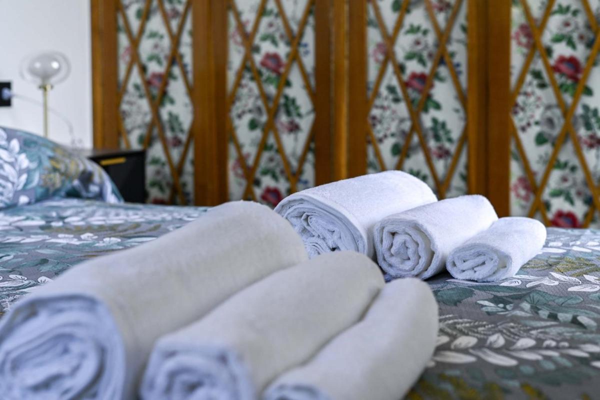 Villa Giovanna, Beautiful Rooms - by Host4U