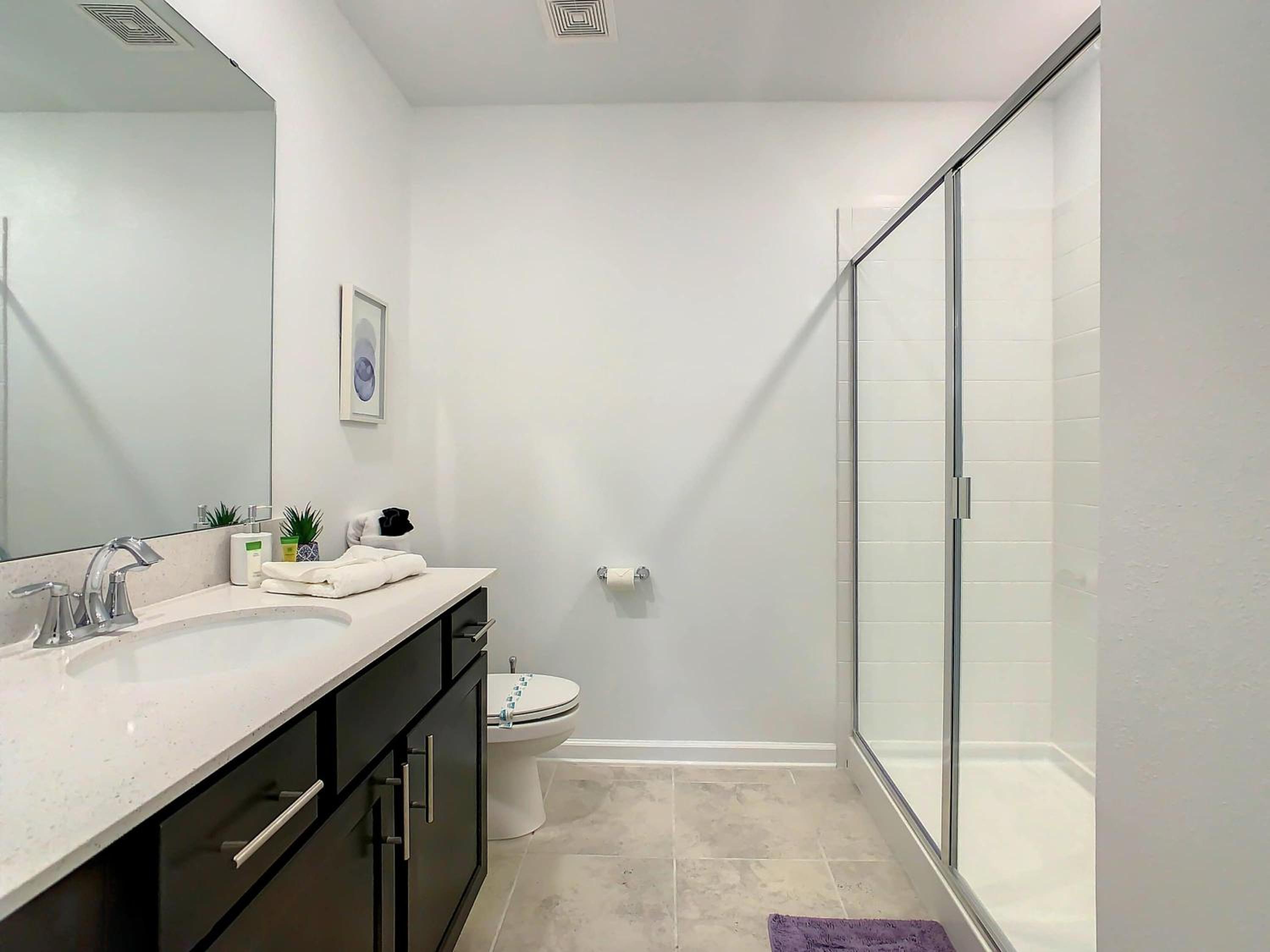 Family Themed 2BR Condo with Clubhouse Access
