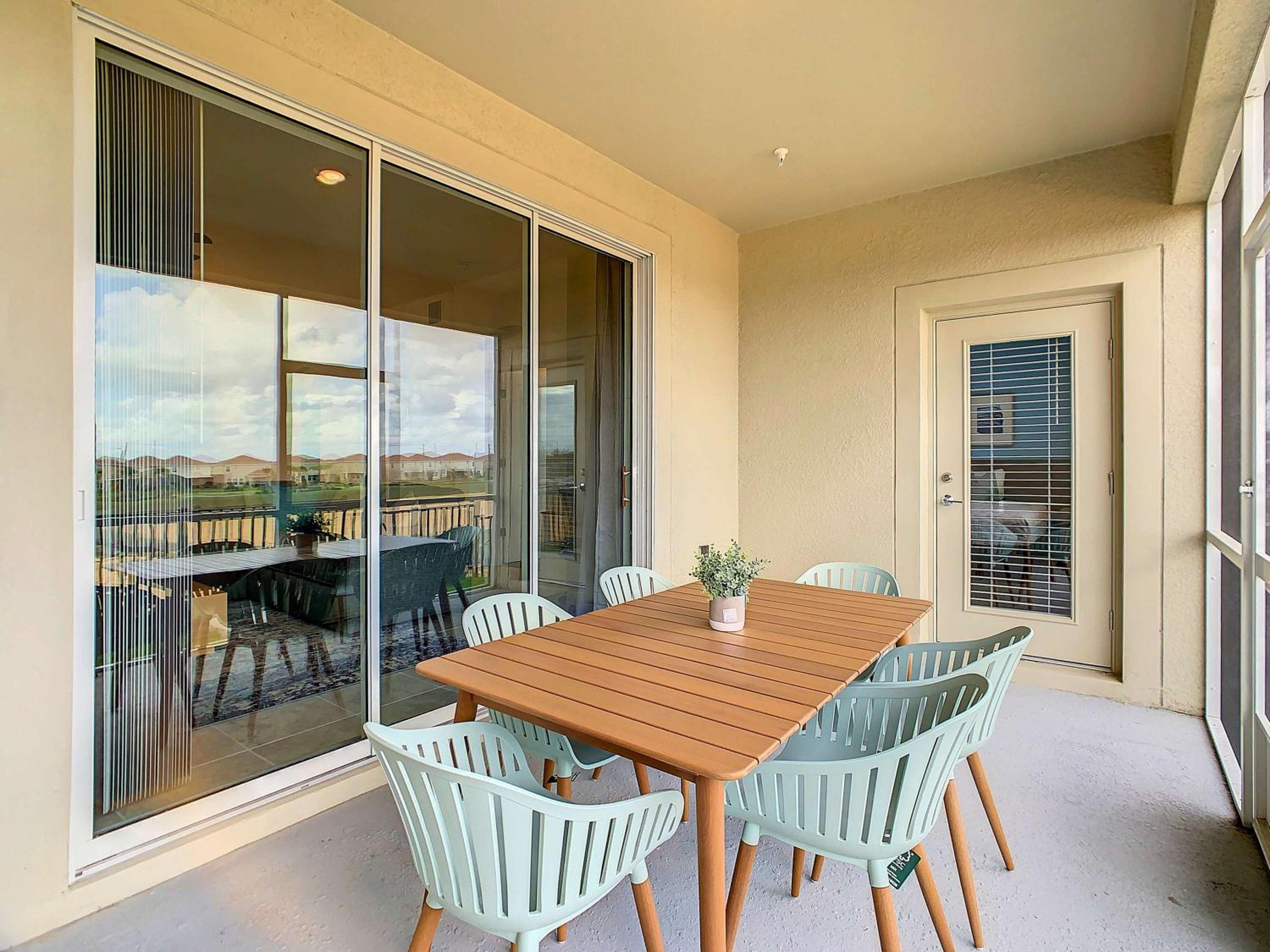 Family Themed 2BR Condo with Clubhouse Access