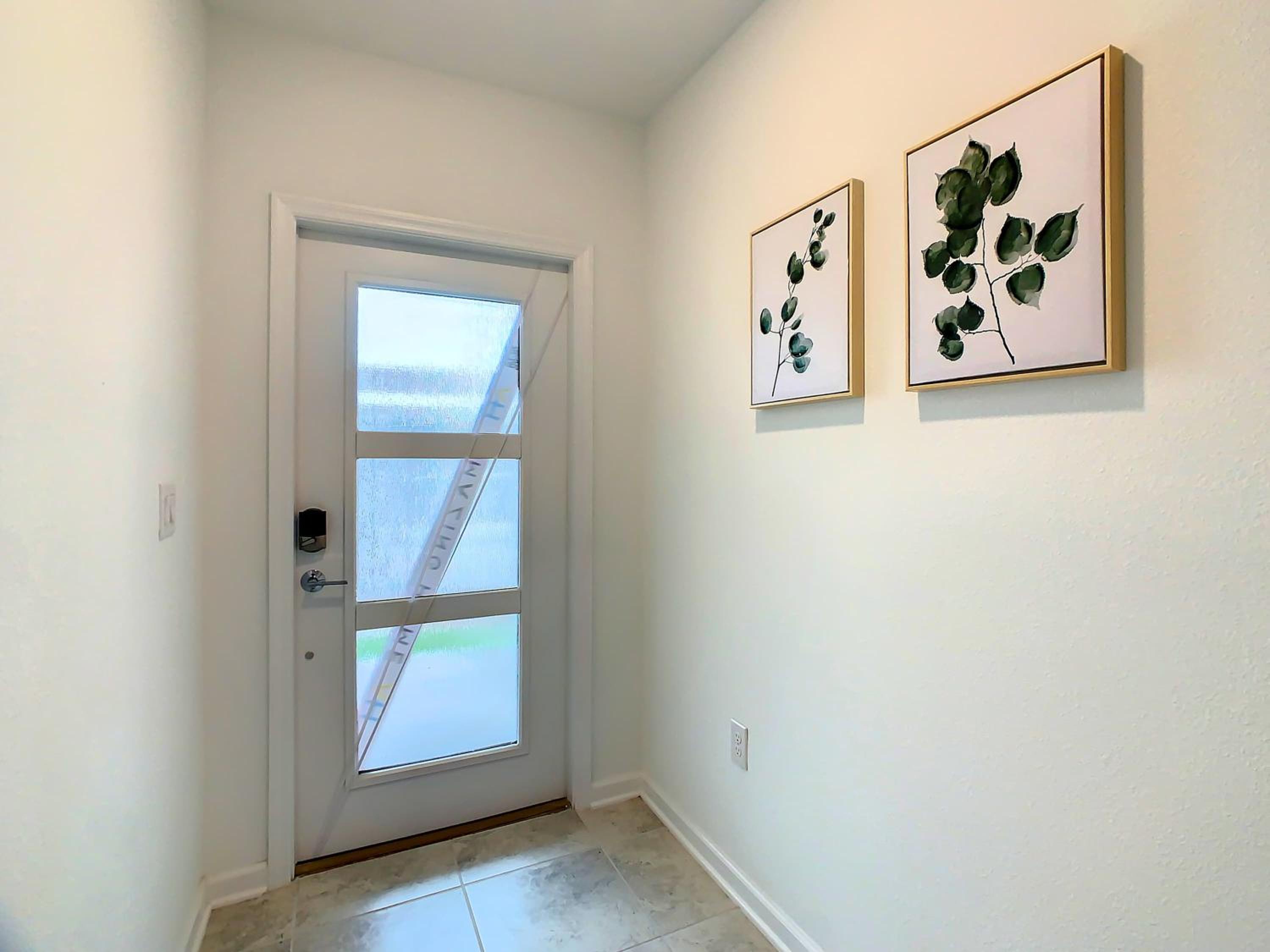 Family Themed 2BR Condo with Clubhouse Access