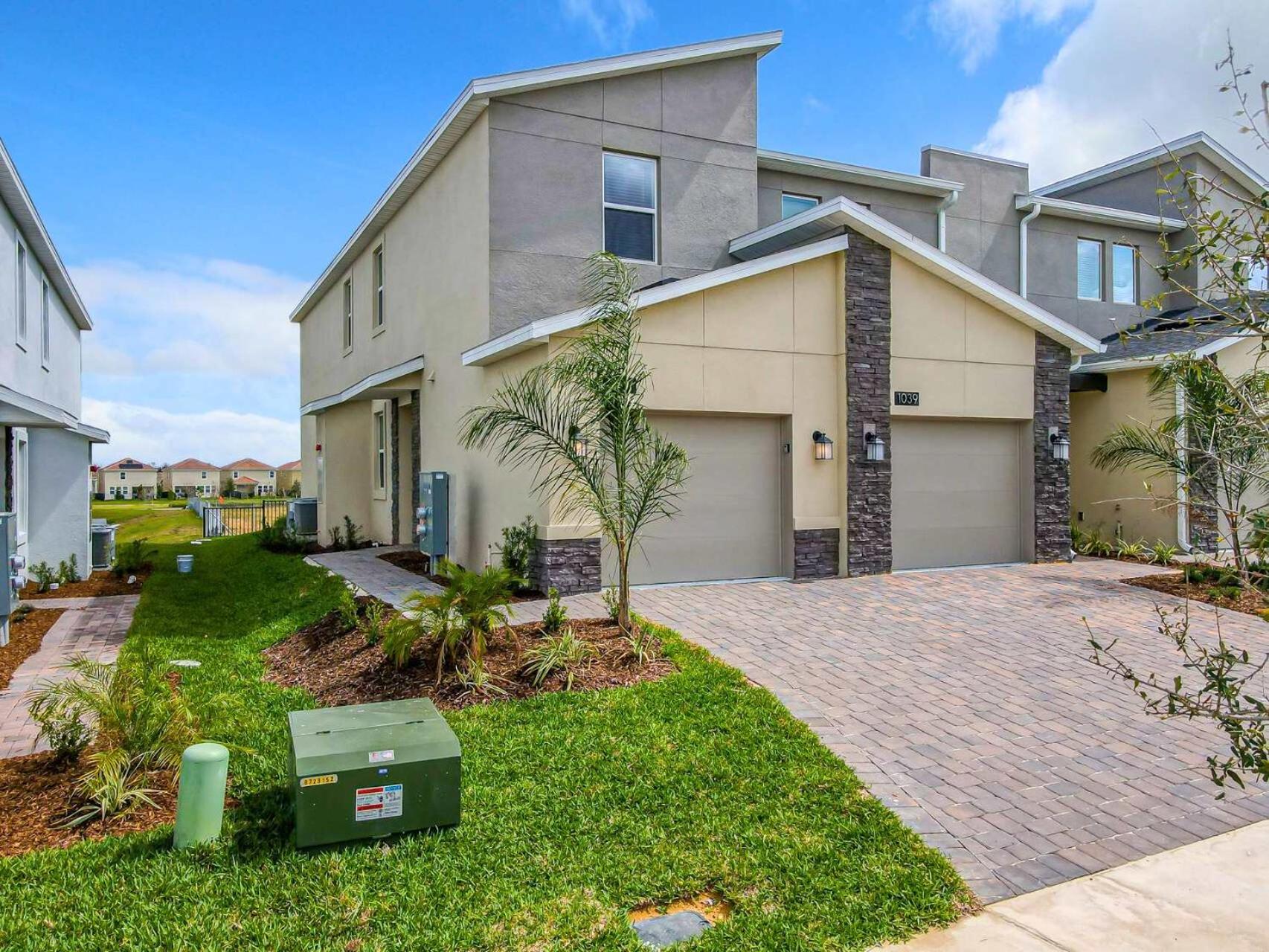 Family Themed 2BR Condo with Clubhouse Access