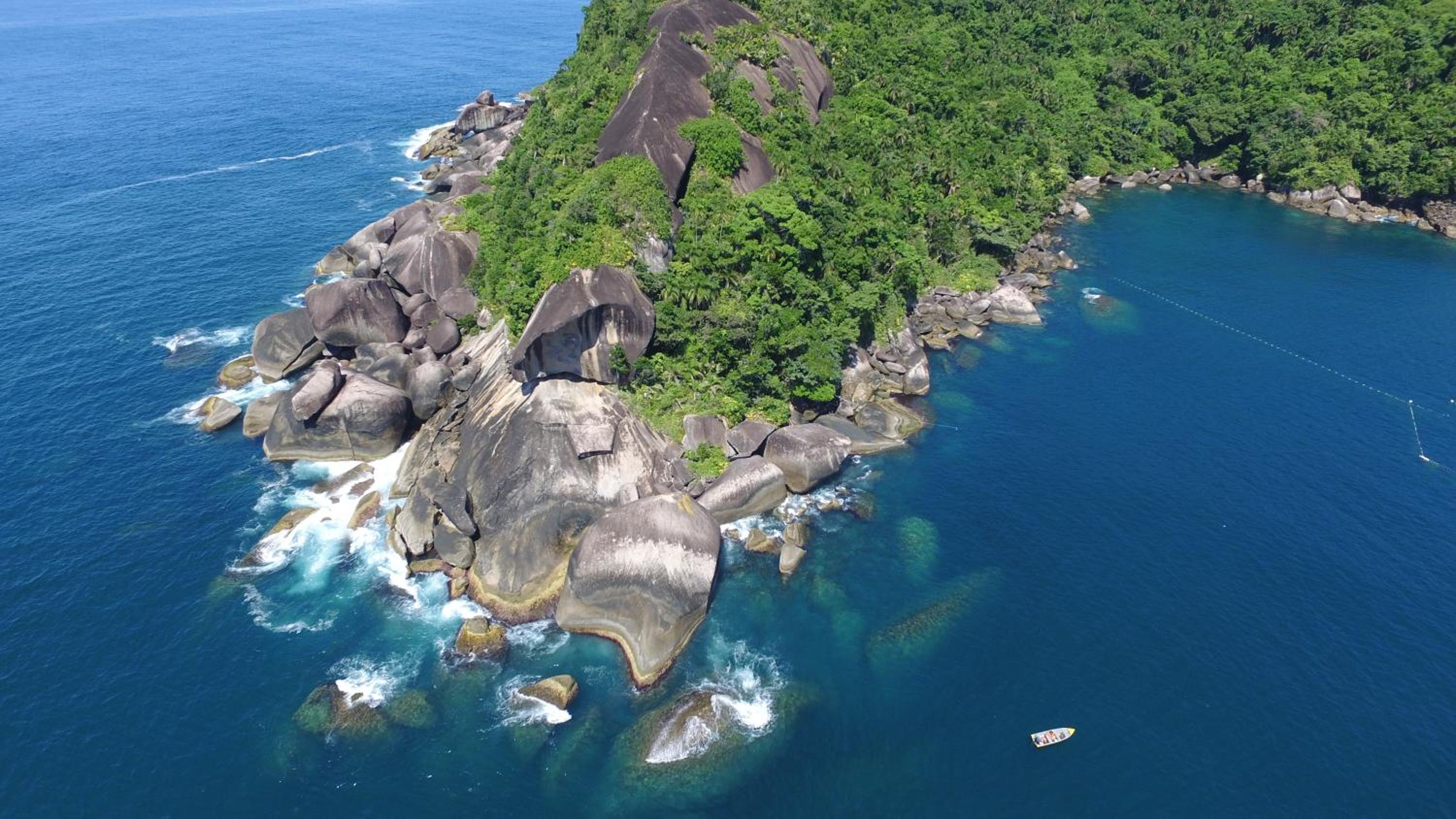 Canto do Riacho Suites