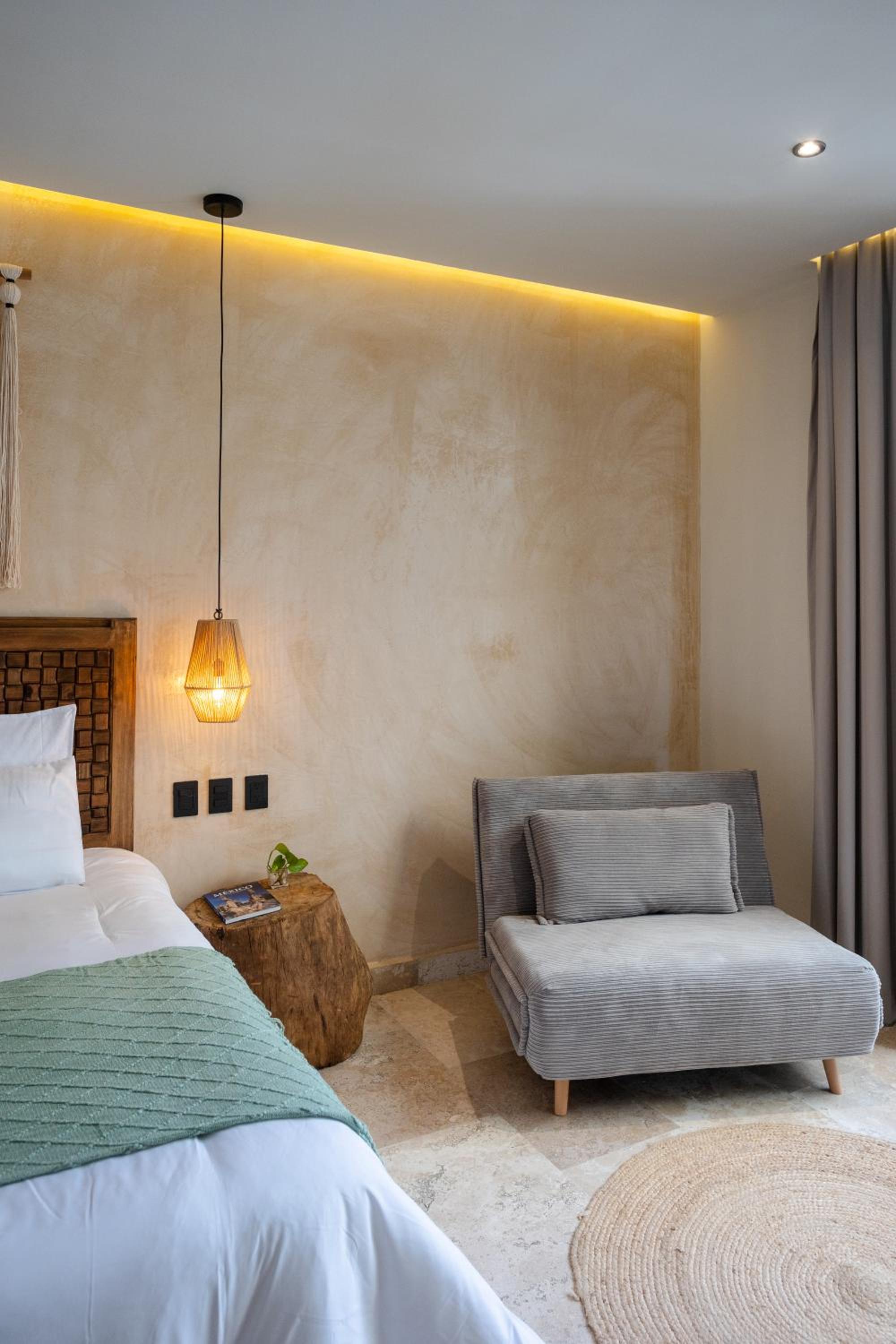 Lalola Boutique Apartments by Andiani Travel