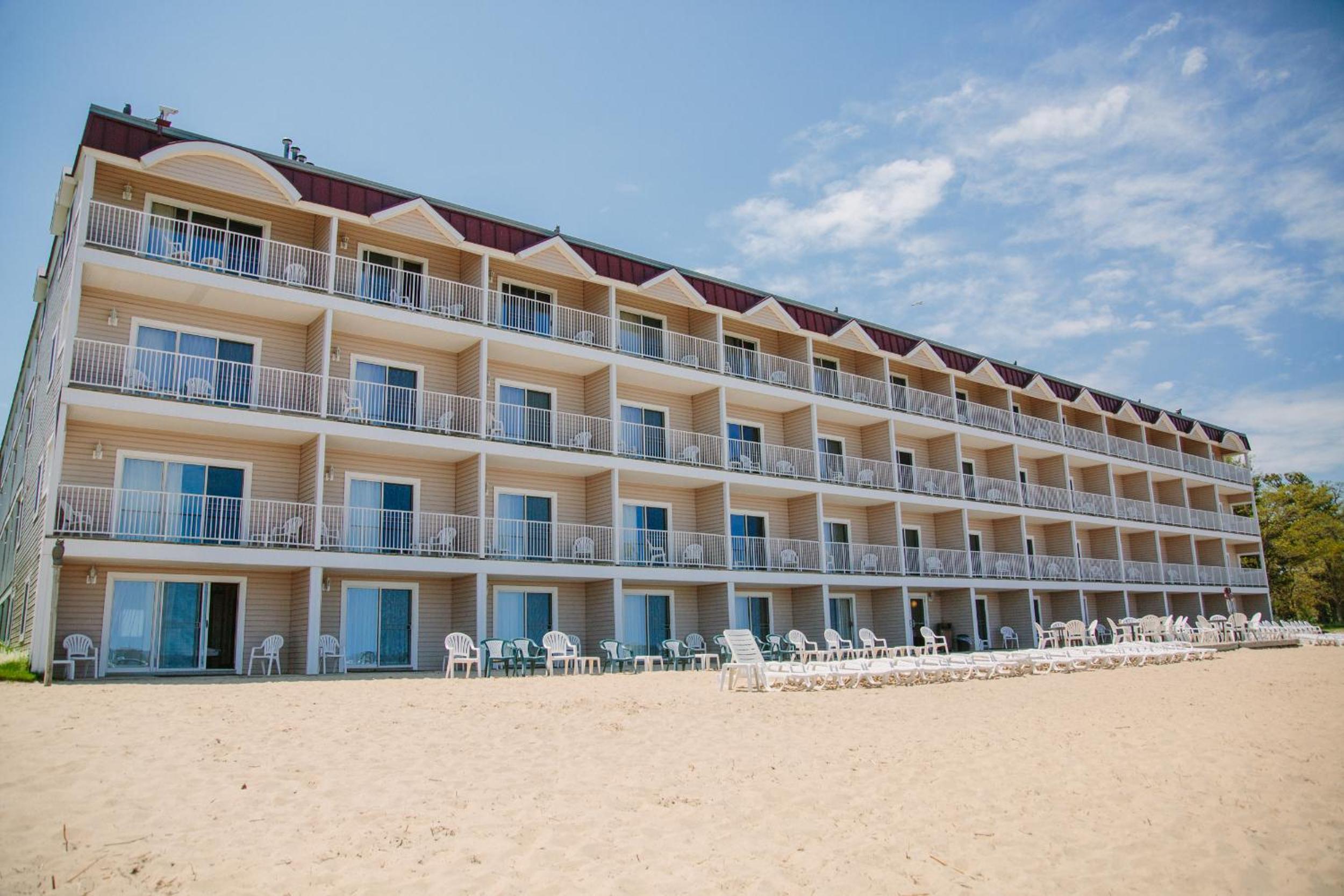 Hotel Bayshore Resort - Image 1