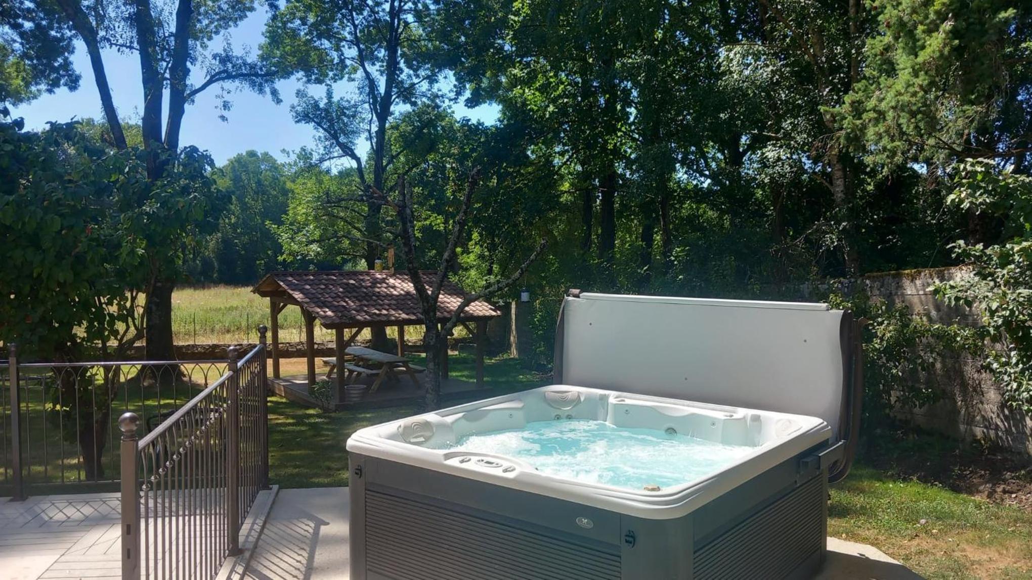 La Minoterie Pause Zen, Spa & Piscine privés 12 personnes