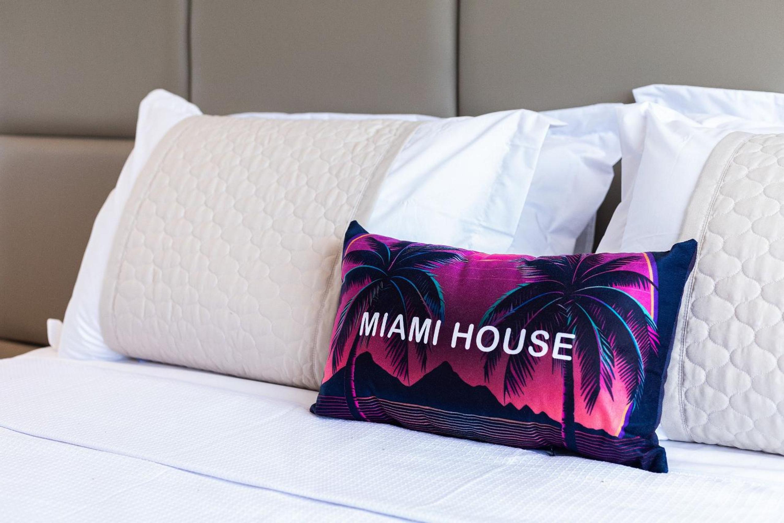 Miami House Cumbuco by Carpediem