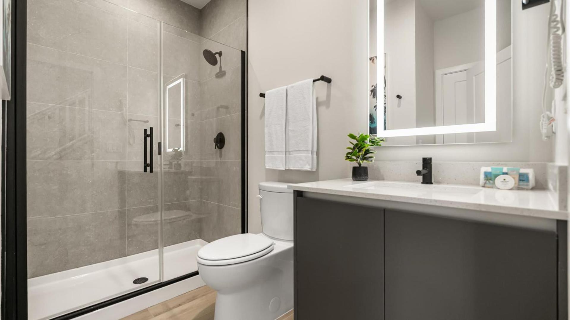 Contemporary 4BR Townhome with Pool & Themed Rooms
