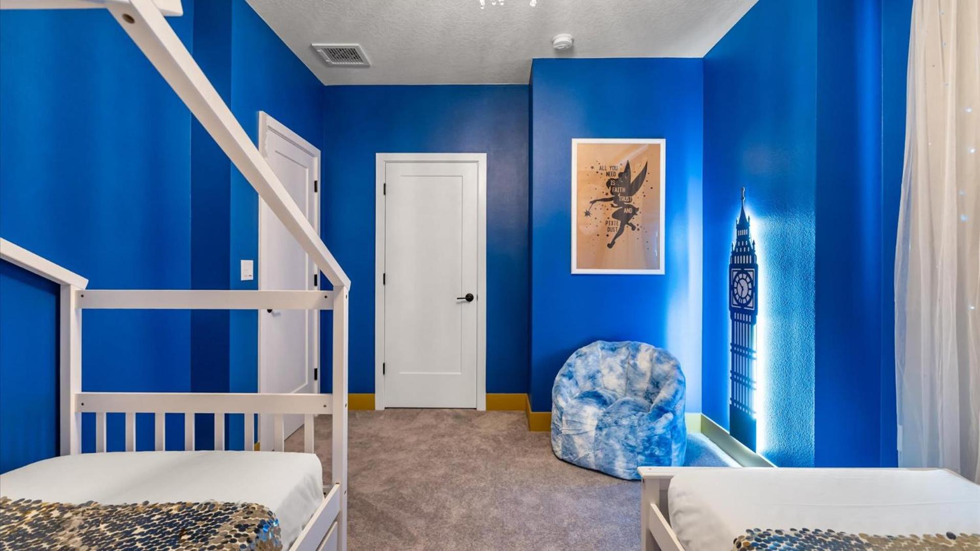 Contemporary 4BR Townhome with Pool & Themed Rooms