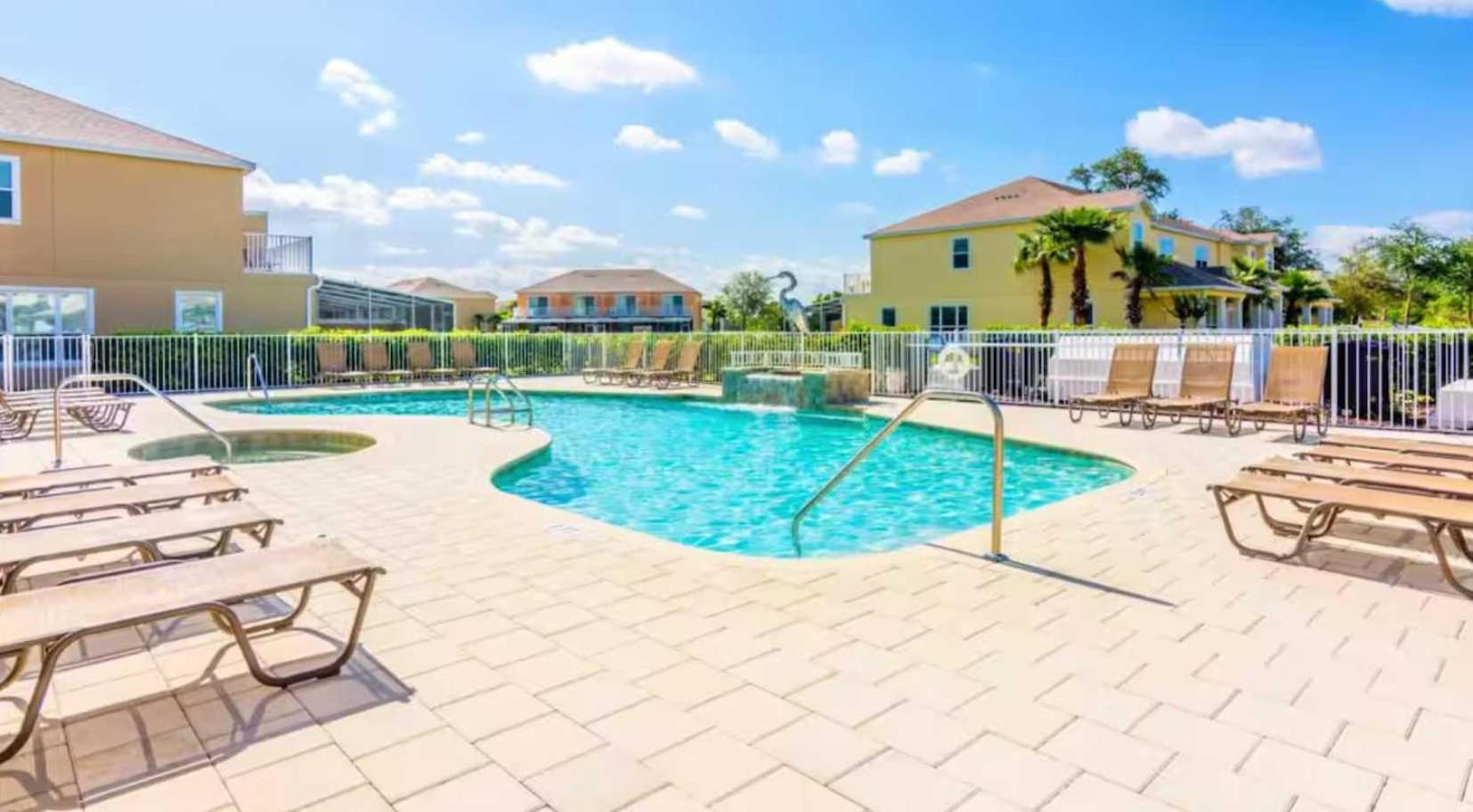 Contemporary 4BR Townhome with Pool & Themed Rooms