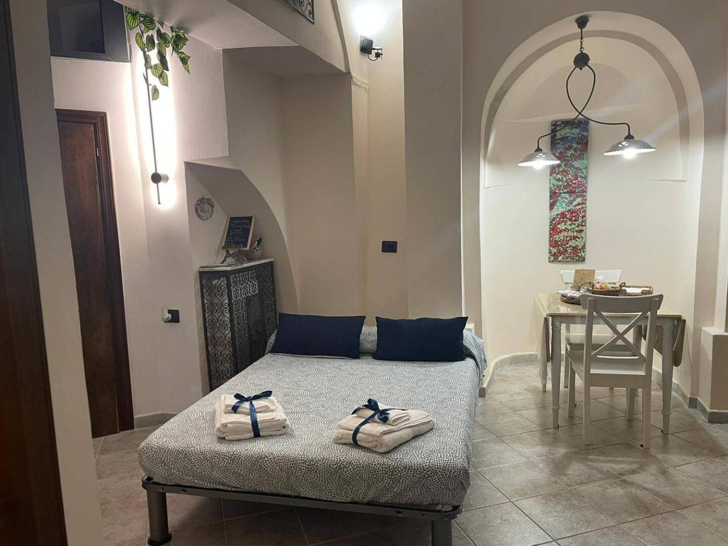Minerva Charming House Elegant & Central Stay in Salerno