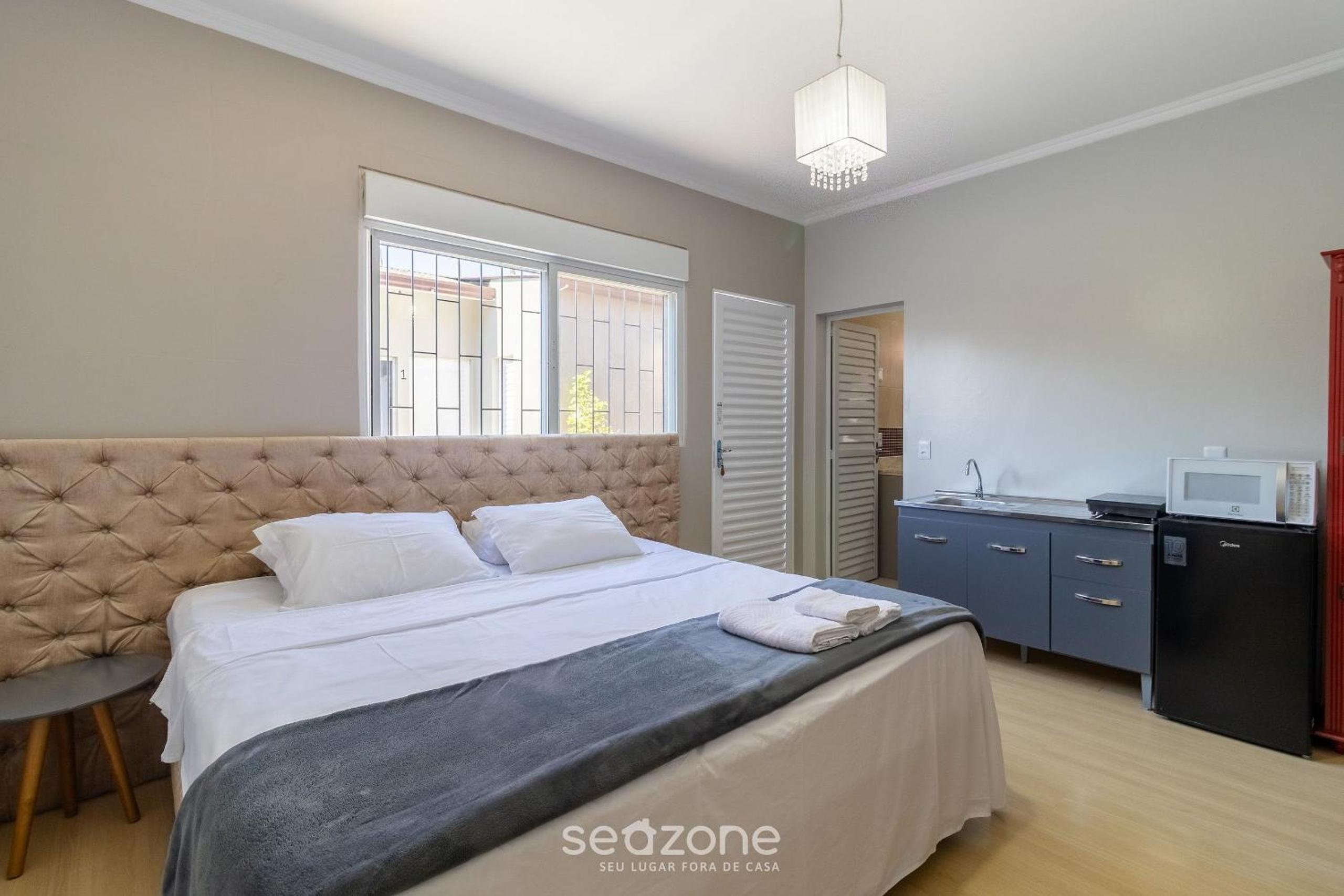Modern Studio in Condominium with Pool in Floripa - ASK