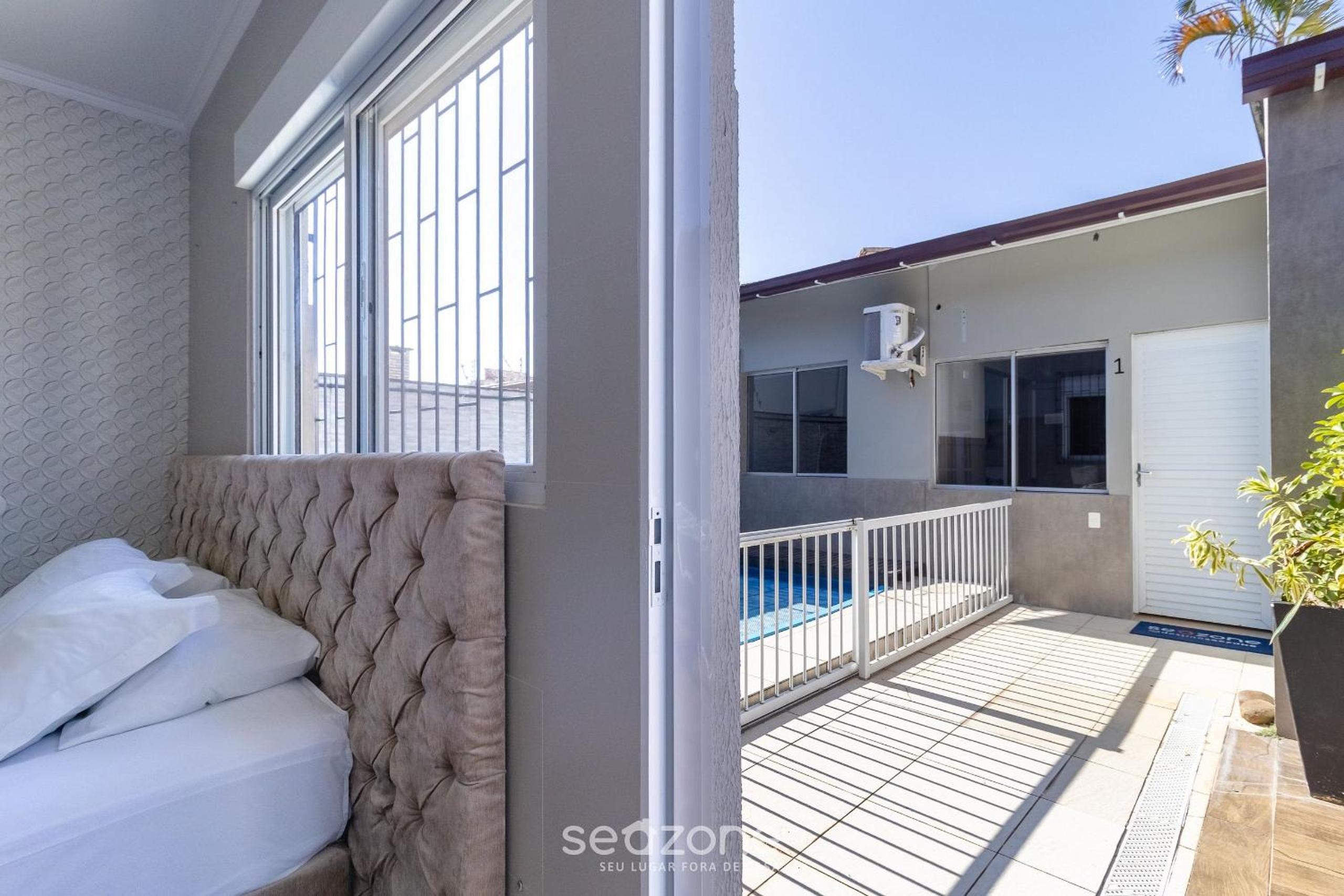 Modern Studio in Condominium with Pool in Floripa - ASK