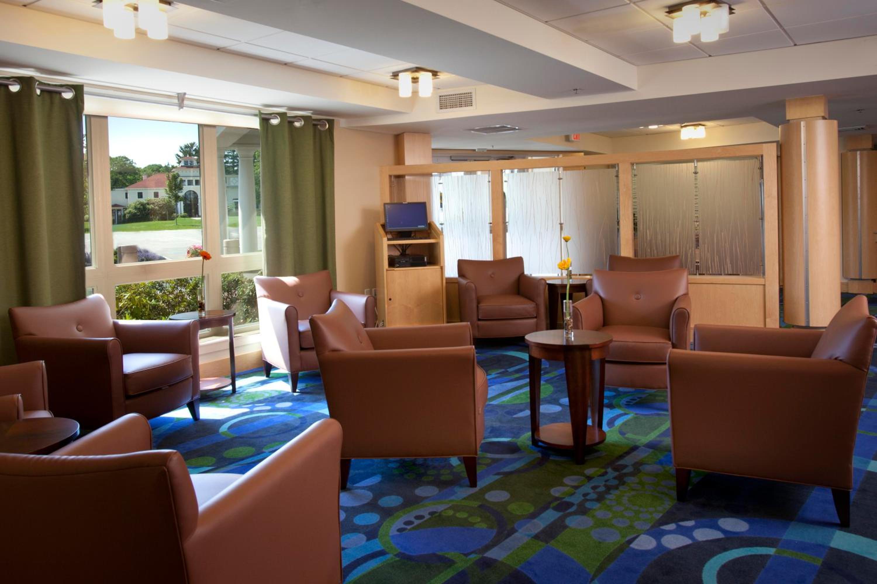 Boston Vacations - The Wylie Inn and Conference Center at Endicott College - Property Image 3