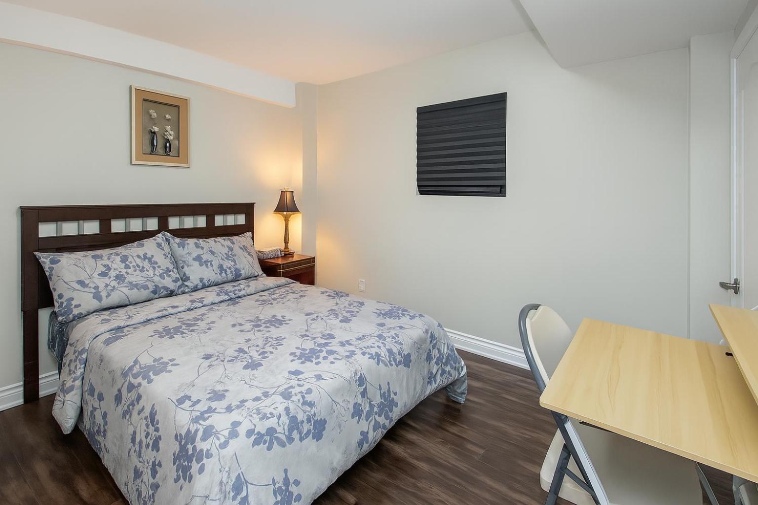 Newly Renovated 3BR Orangeville Basement Suite with Private Access, 10 Min Walk to Headwaters Hospital, 5 Min Drive to Mount Alverno! Ideal for Medical Sta