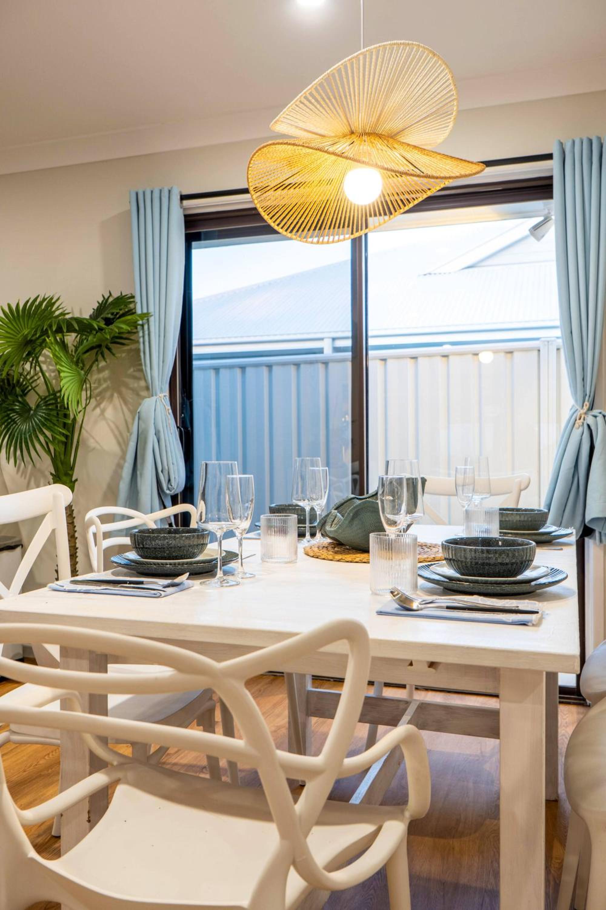 4Bed 2Bath in Capalaba Near Manly Habour, Shops & More