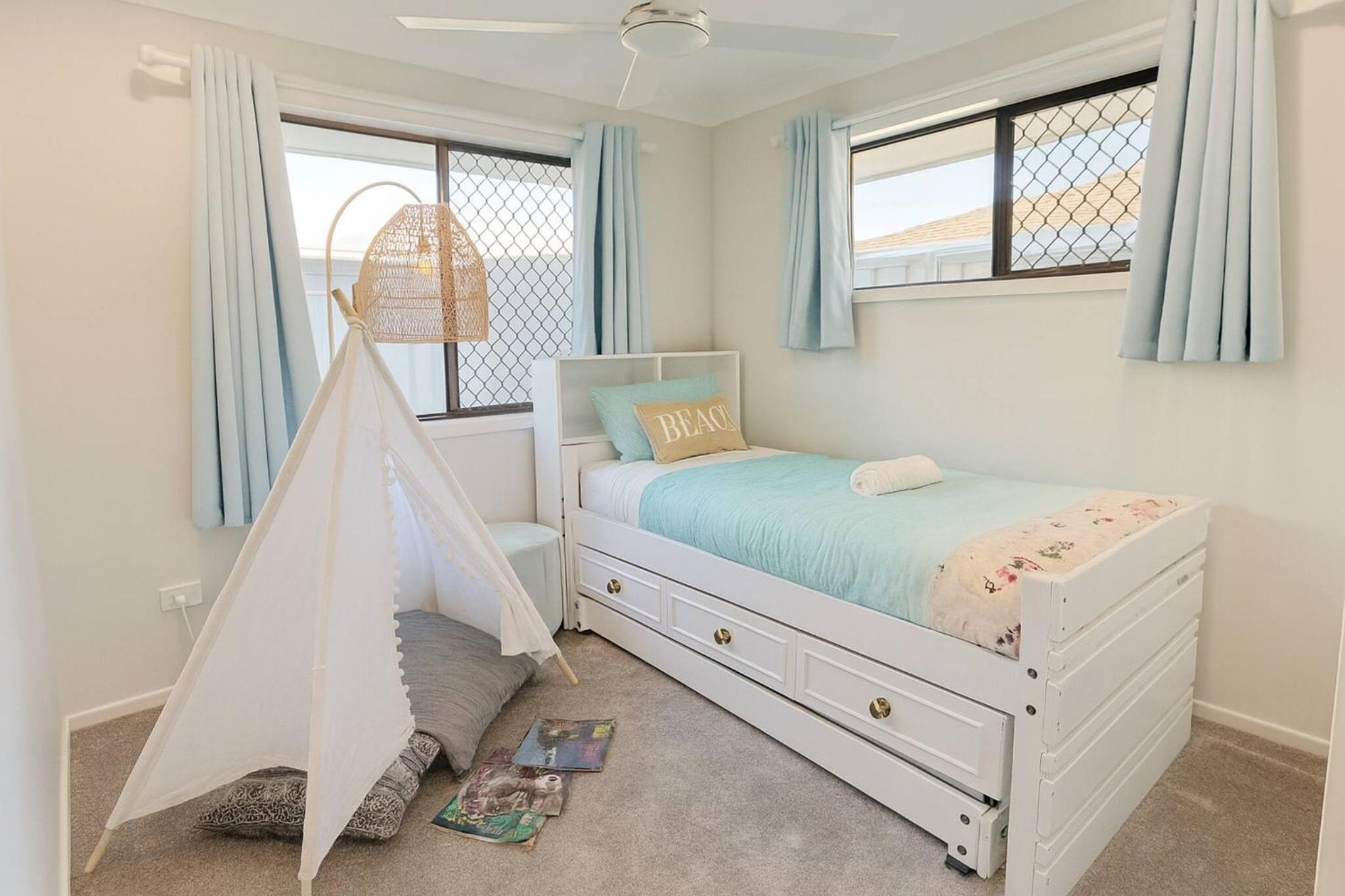 4Bed 2Bath in Capalaba Near Manly Habour, Shops & More