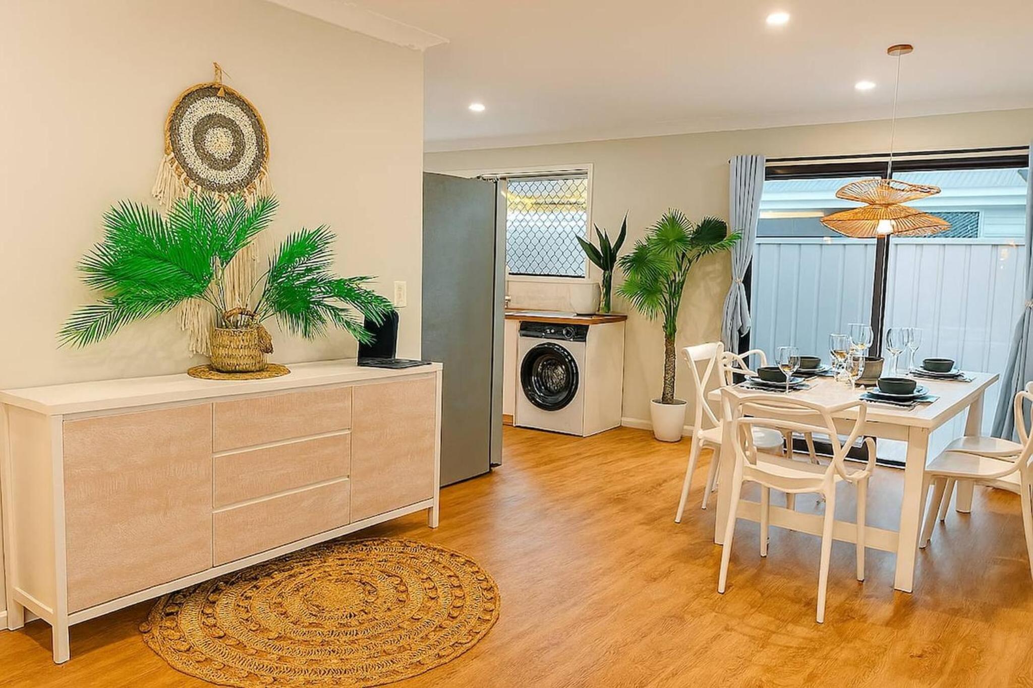 4Bed 2Bath in Capalaba Near Manly Habour, Shops & More