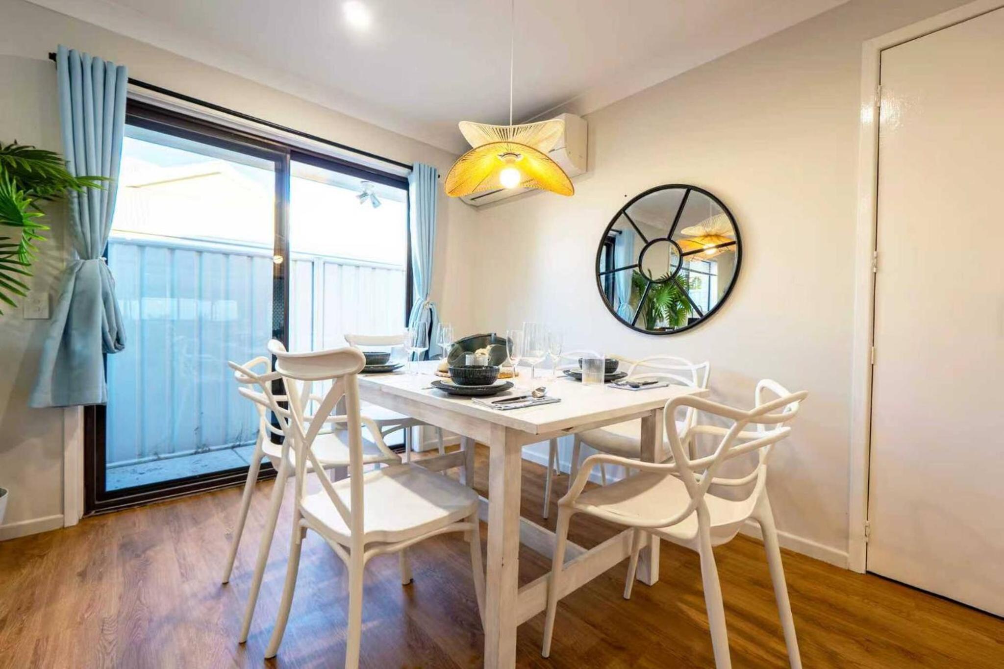 4Bed 2Bath in Capalaba Near Manly Habour, Shops & More